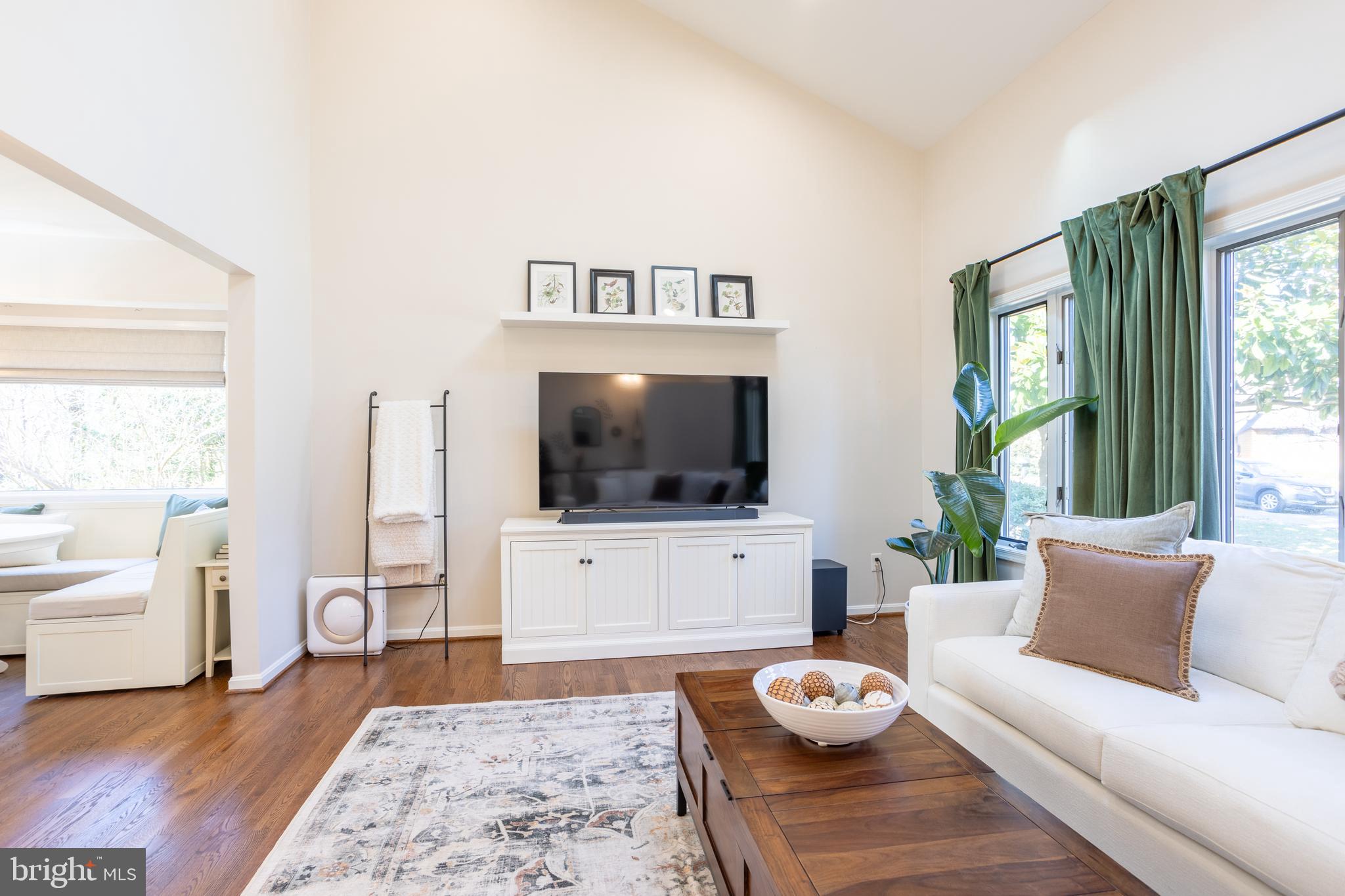 TALL TIMBERS - Residential