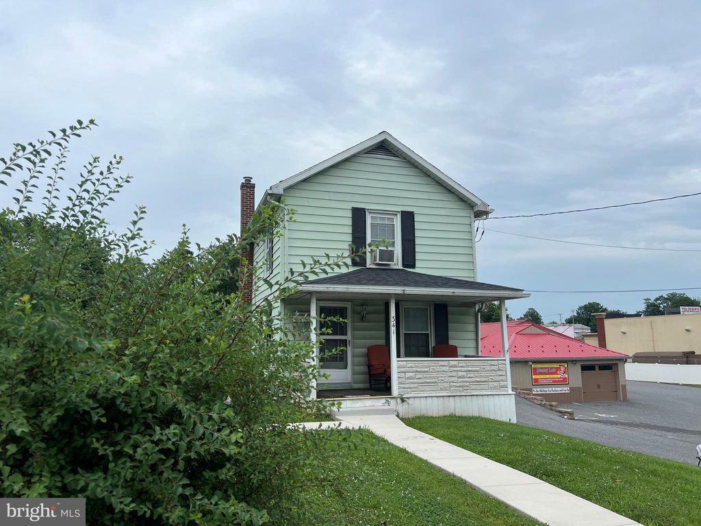 Photo of 341 W Baltimore St, GREENCASTLE, PA 17263 (MLS # PAFL2028934)
