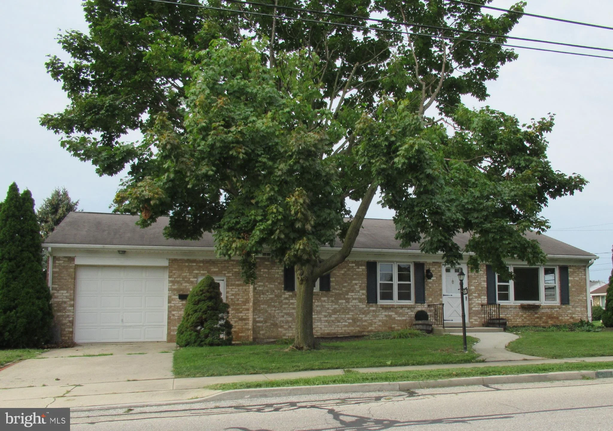 258 E Elm Avenue, Hanover, PA 17331