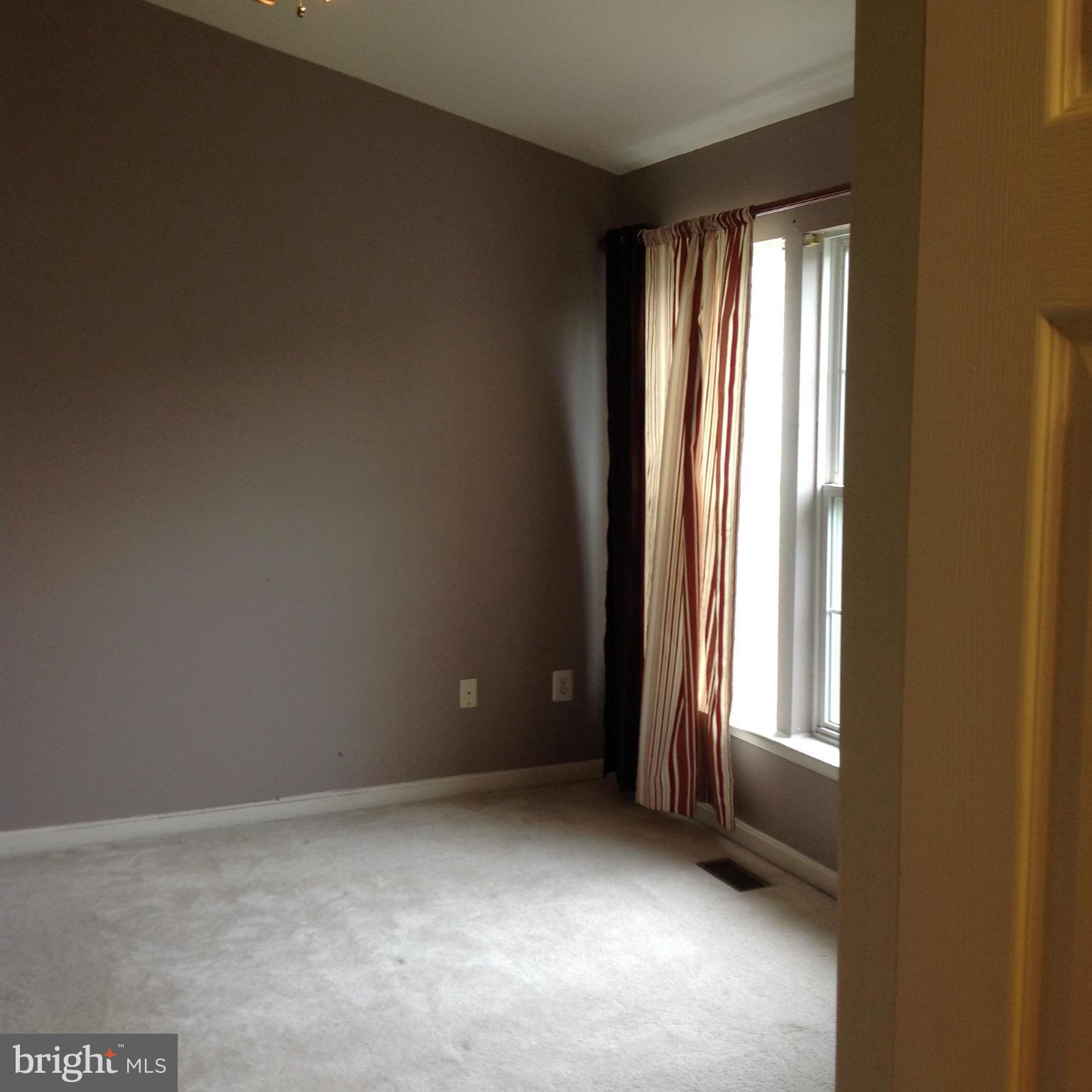 PENNSYLVANIA CROSSING - Residential Lease