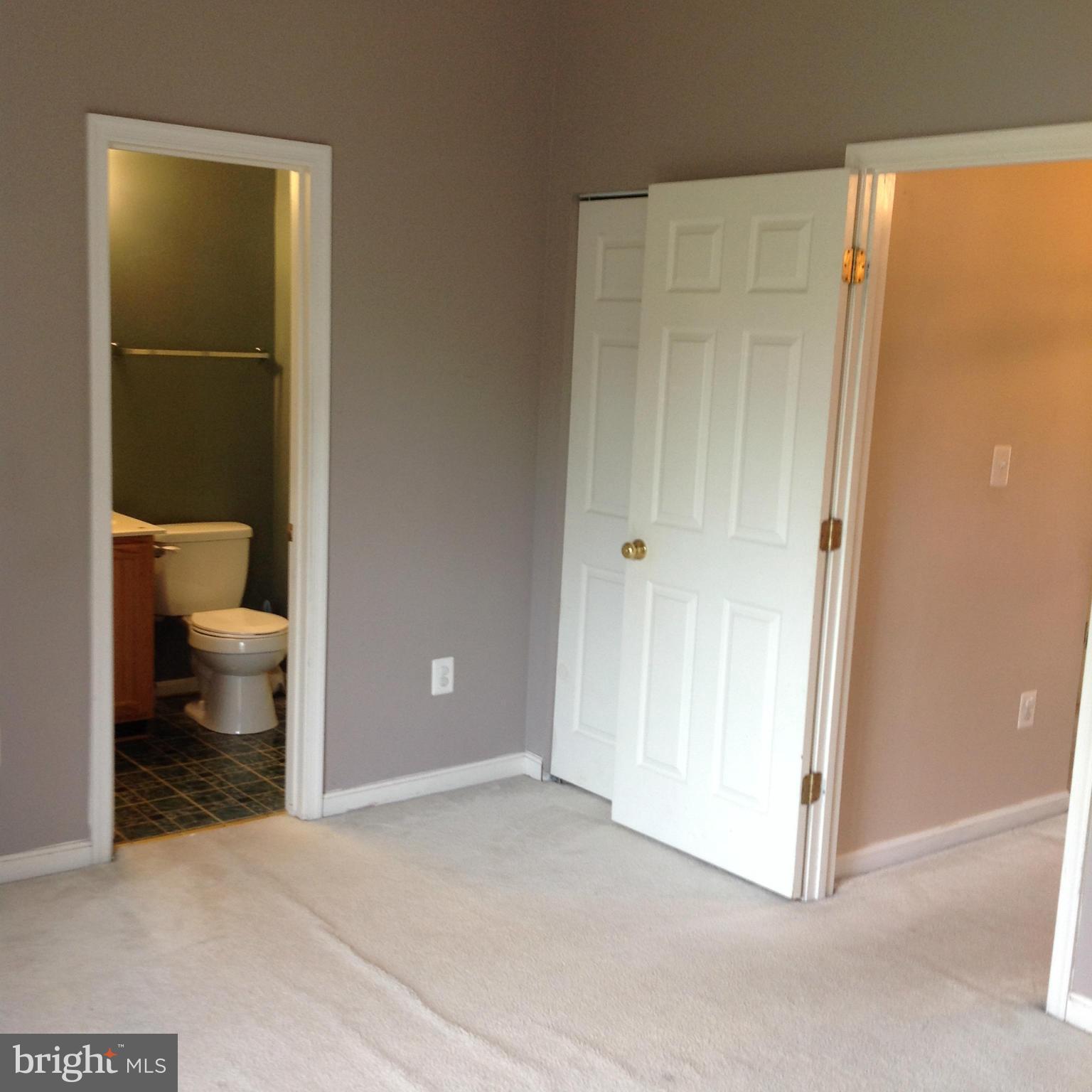 PENNSYLVANIA CROSSING - Residential Lease