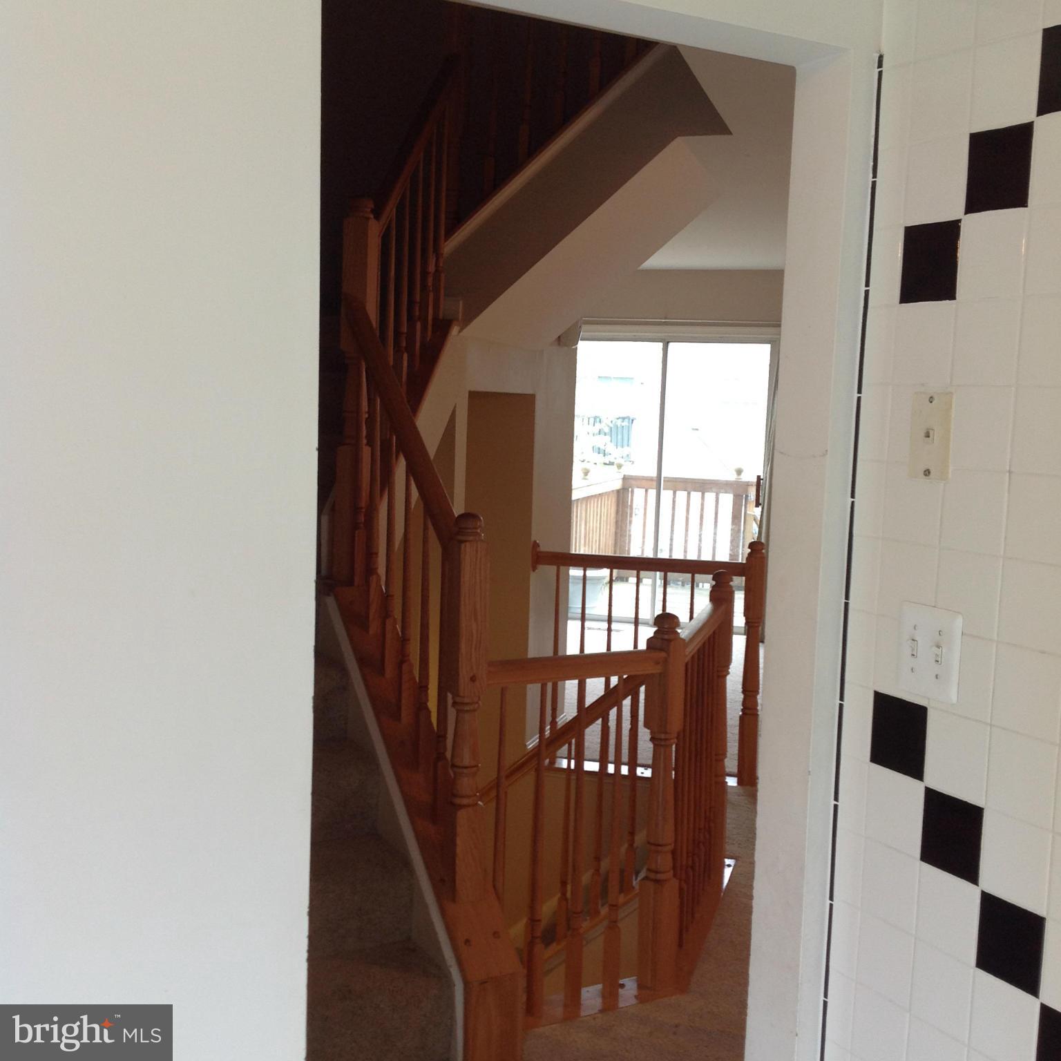 PENNSYLVANIA CROSSING - Residential Lease