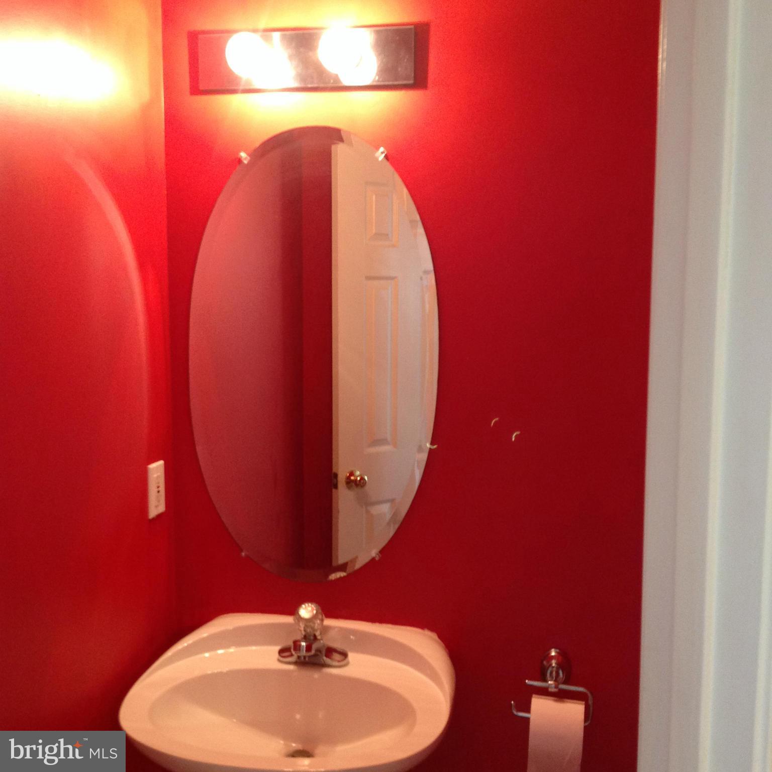 PENNSYLVANIA CROSSING - Residential Lease