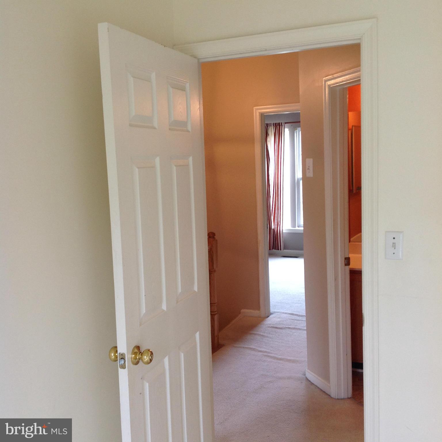 PENNSYLVANIA CROSSING - Residential Lease