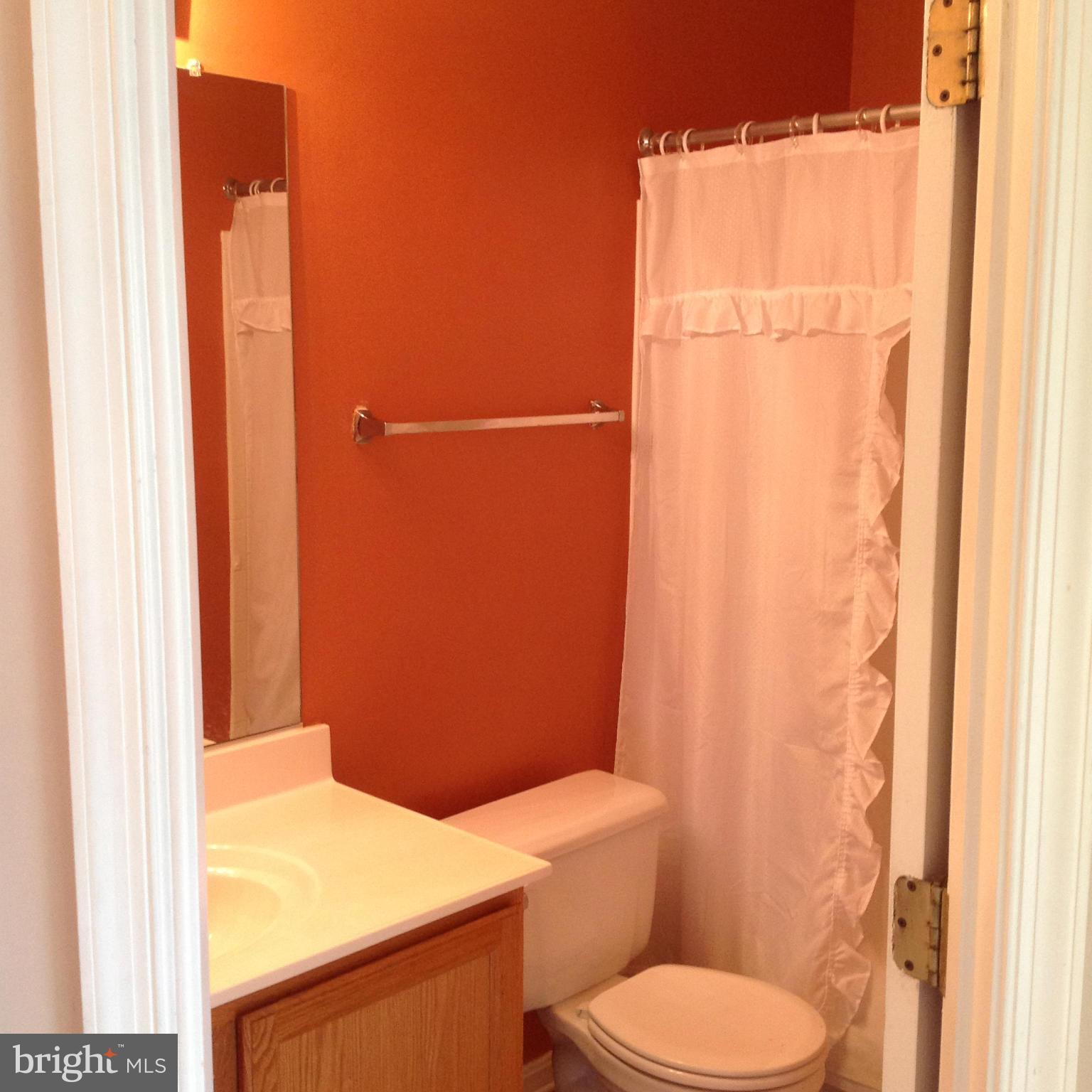 PENNSYLVANIA CROSSING - Residential Lease