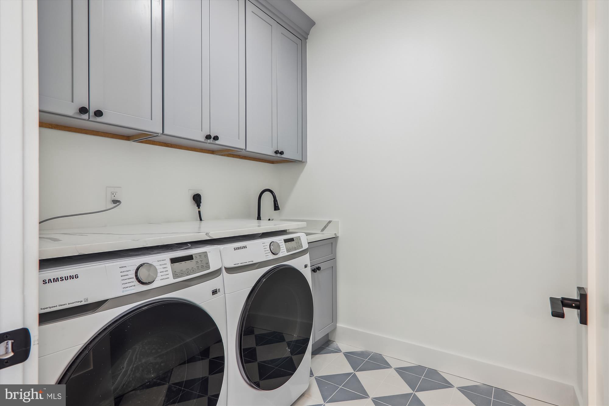 GARRETT PARK ESTATES - Residential