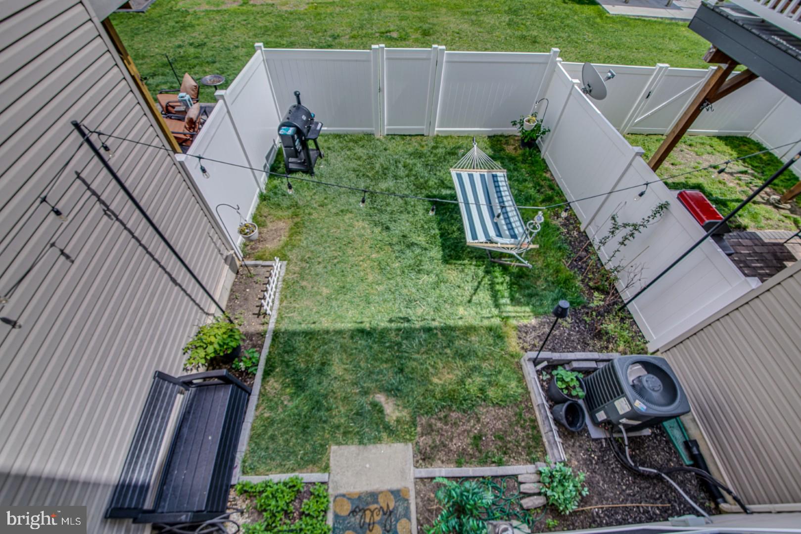 31 VILLAGE GREEN LANE