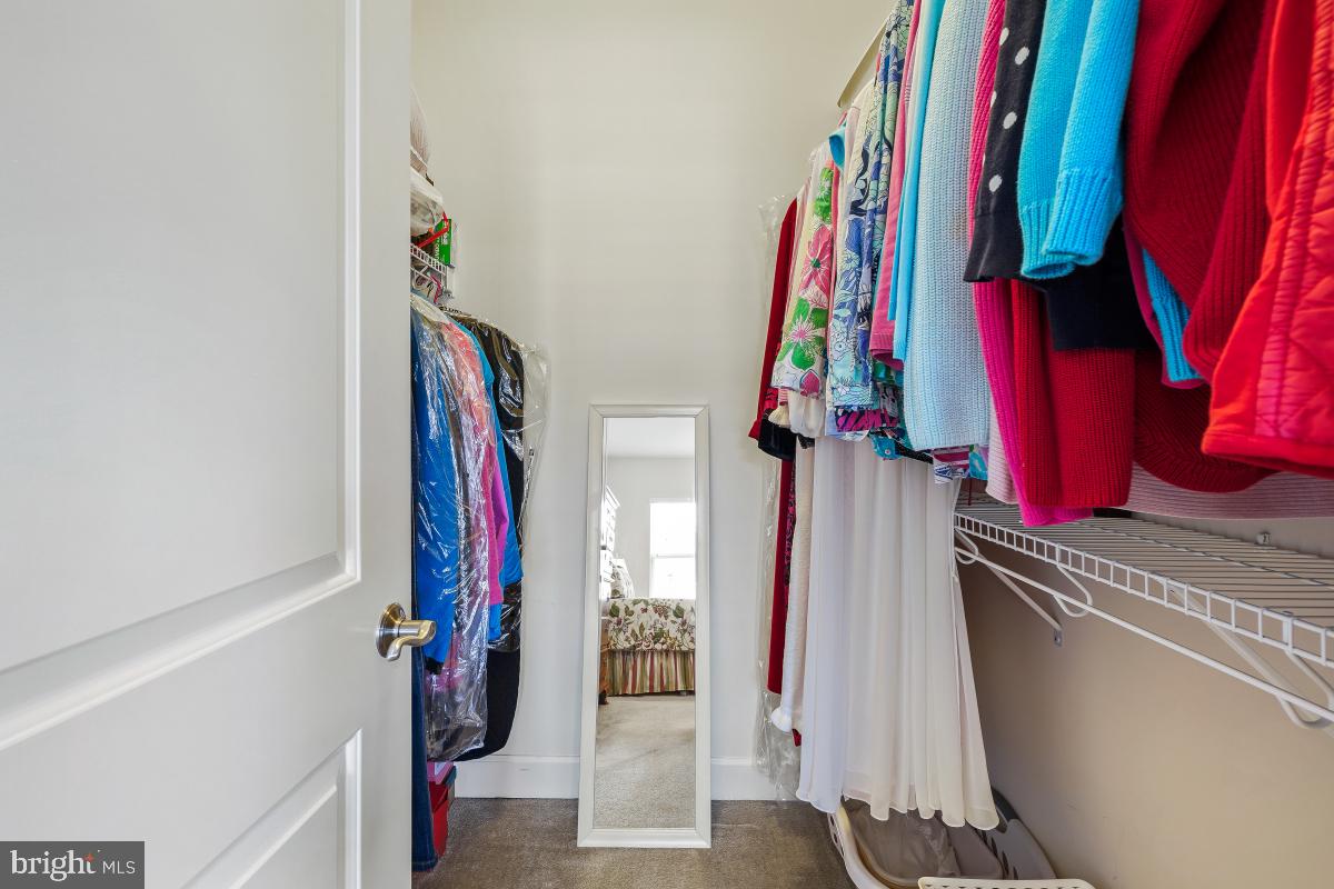 BRADLEY SQUARE - Residential