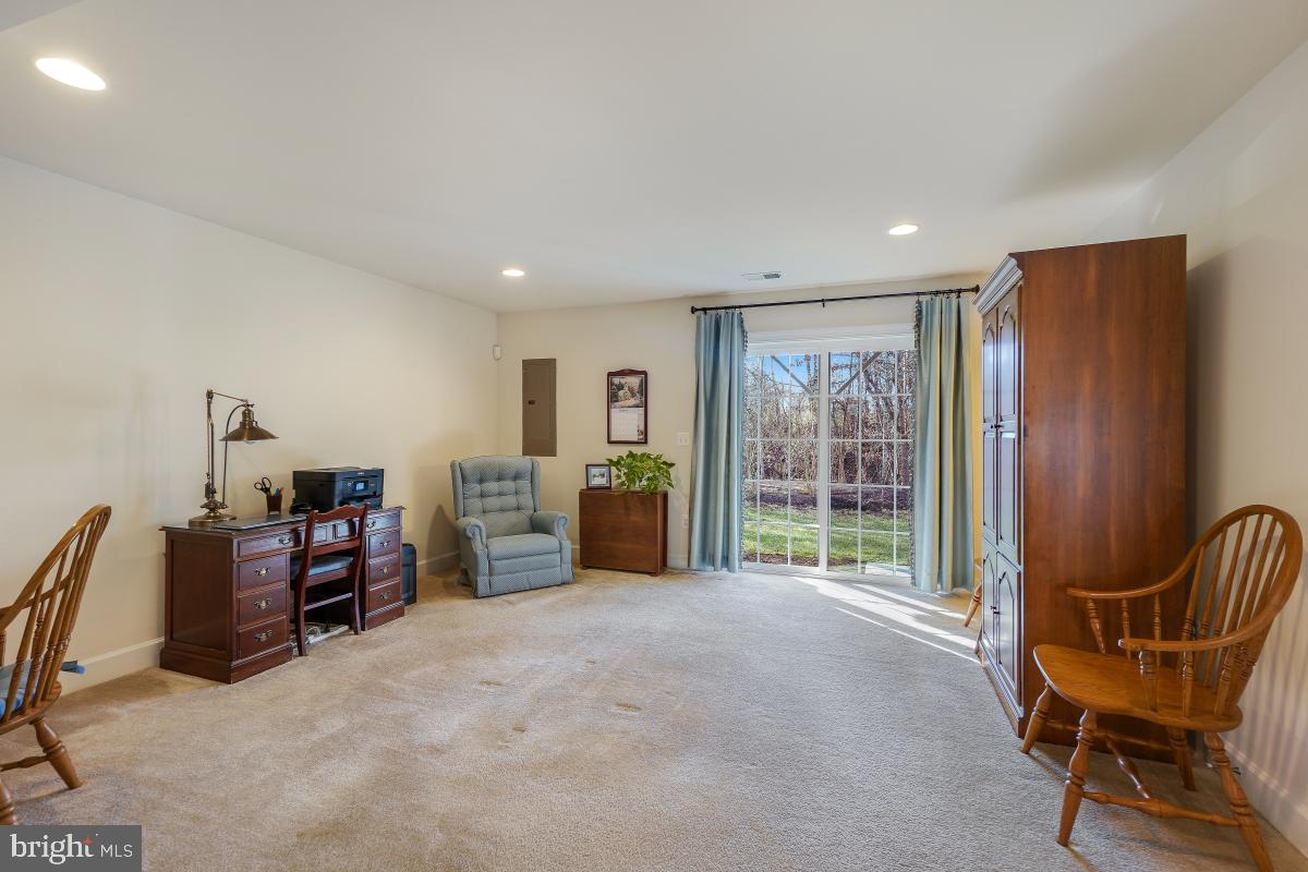 BRADLEY SQUARE - Residential