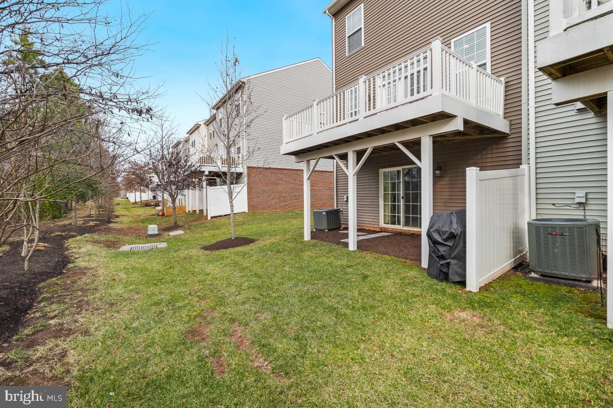 BRADLEY SQUARE - Residential