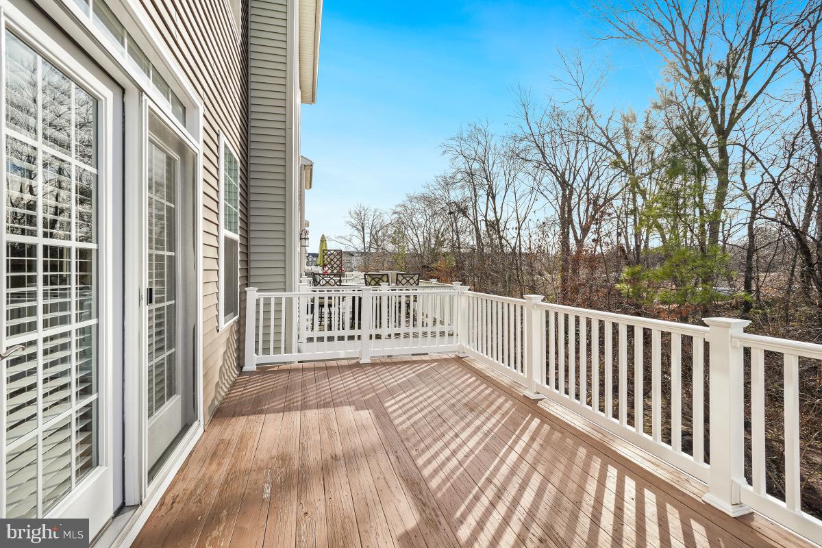 BRADLEY SQUARE - Residential