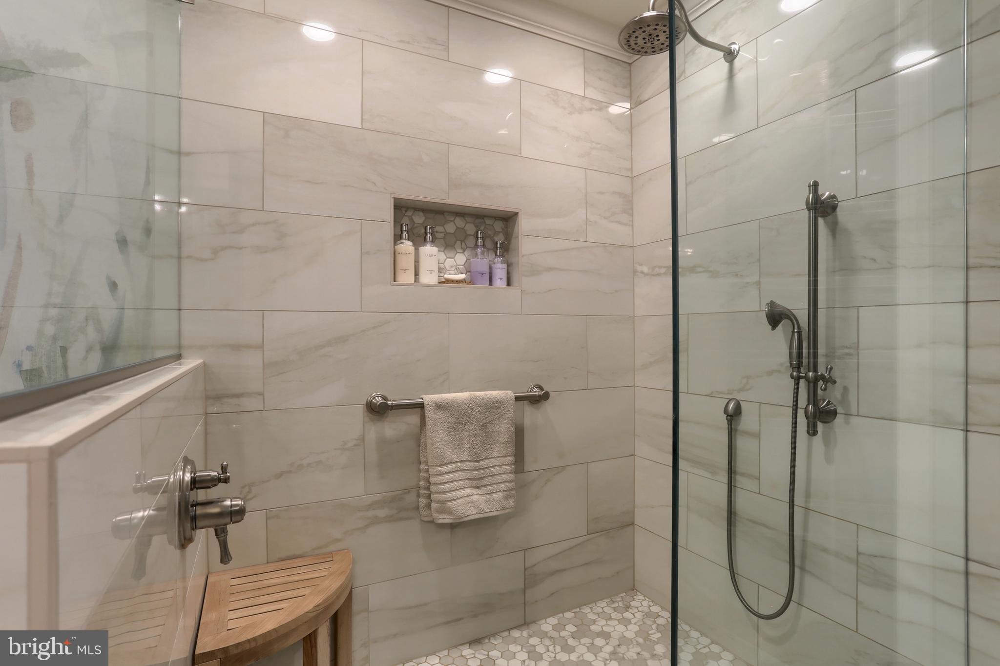 STONE CREEK - Residential