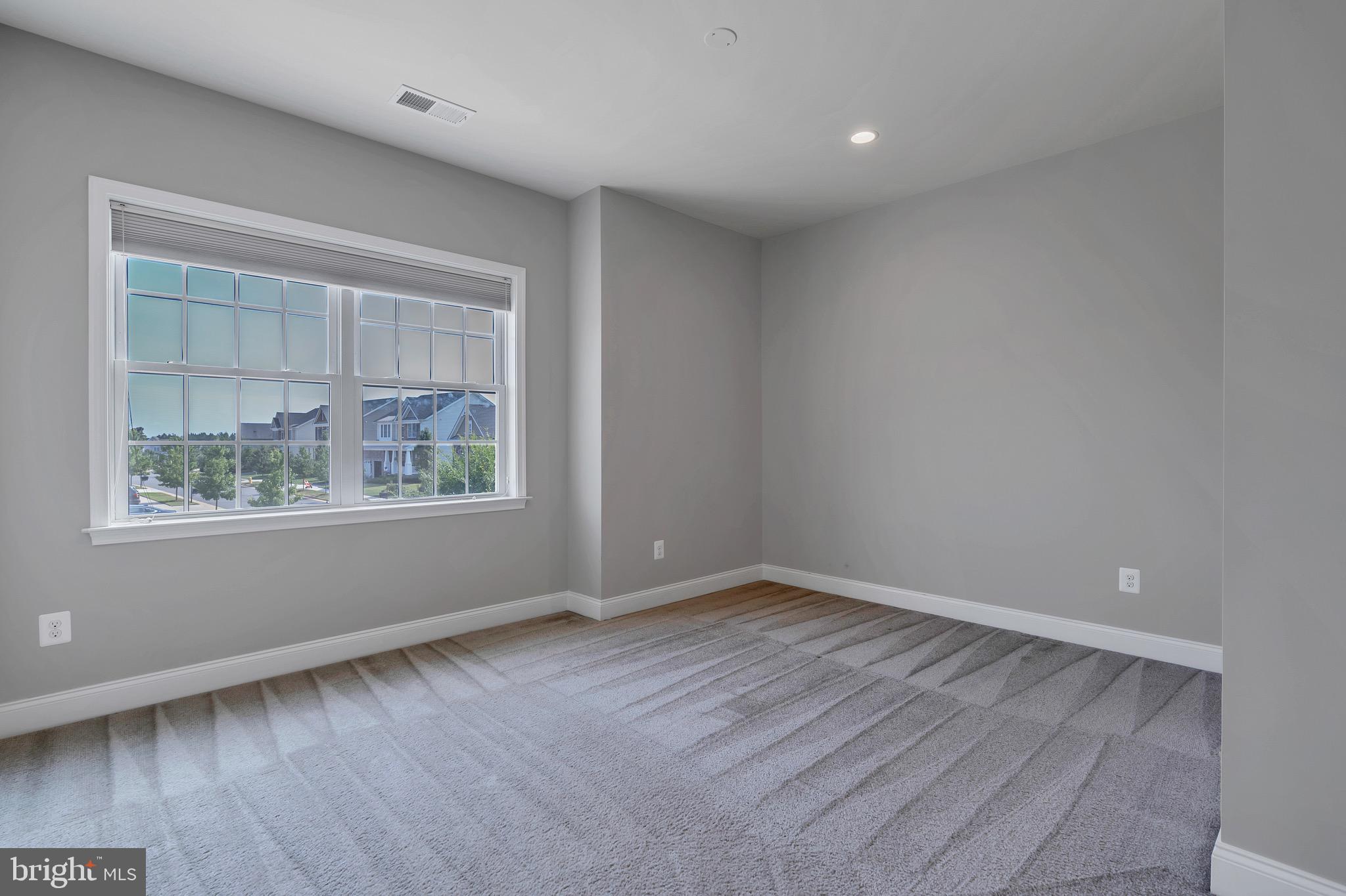 DOMINION VALLEY COUNTRY CLUB - Residential