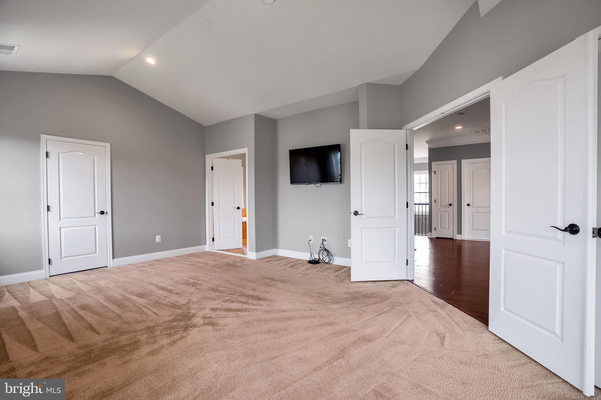 DOMINION VALLEY COUNTRY CLUB - Residential