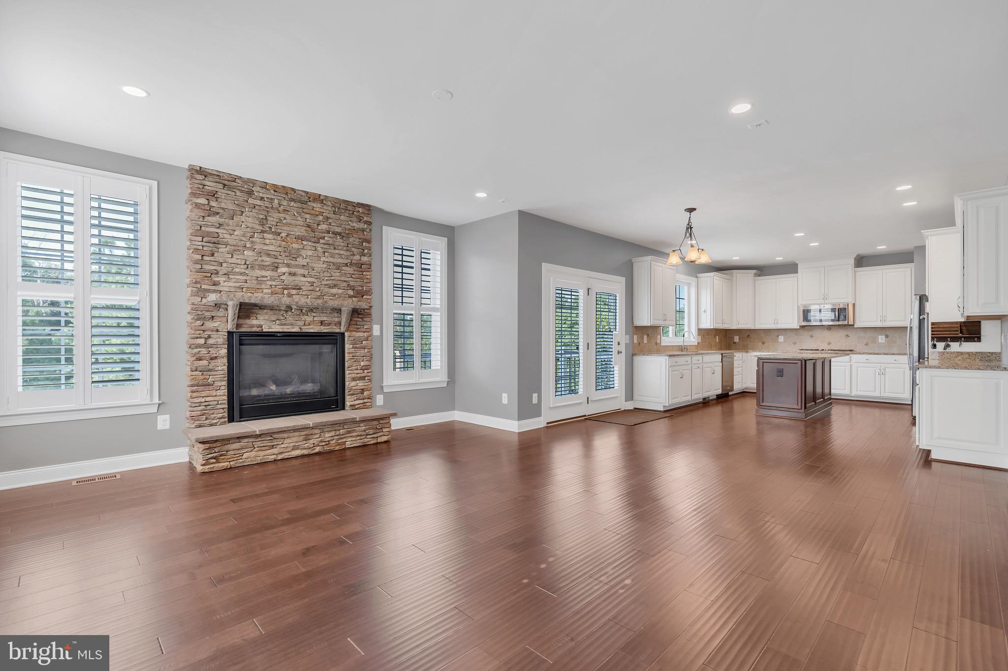 DOMINION VALLEY COUNTRY CLUB - Residential