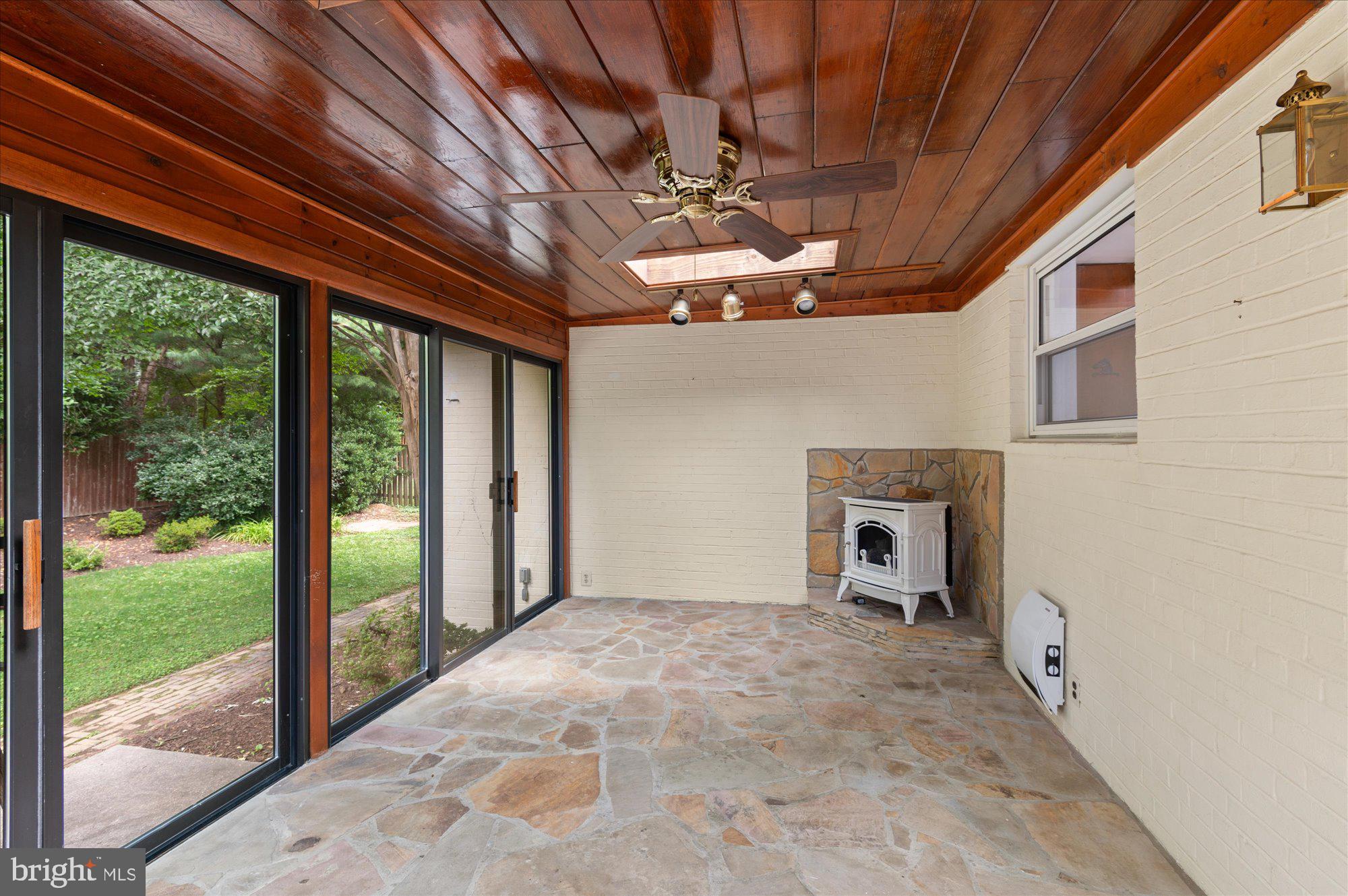 SOMERSET HEIGHTS - Residential Lease