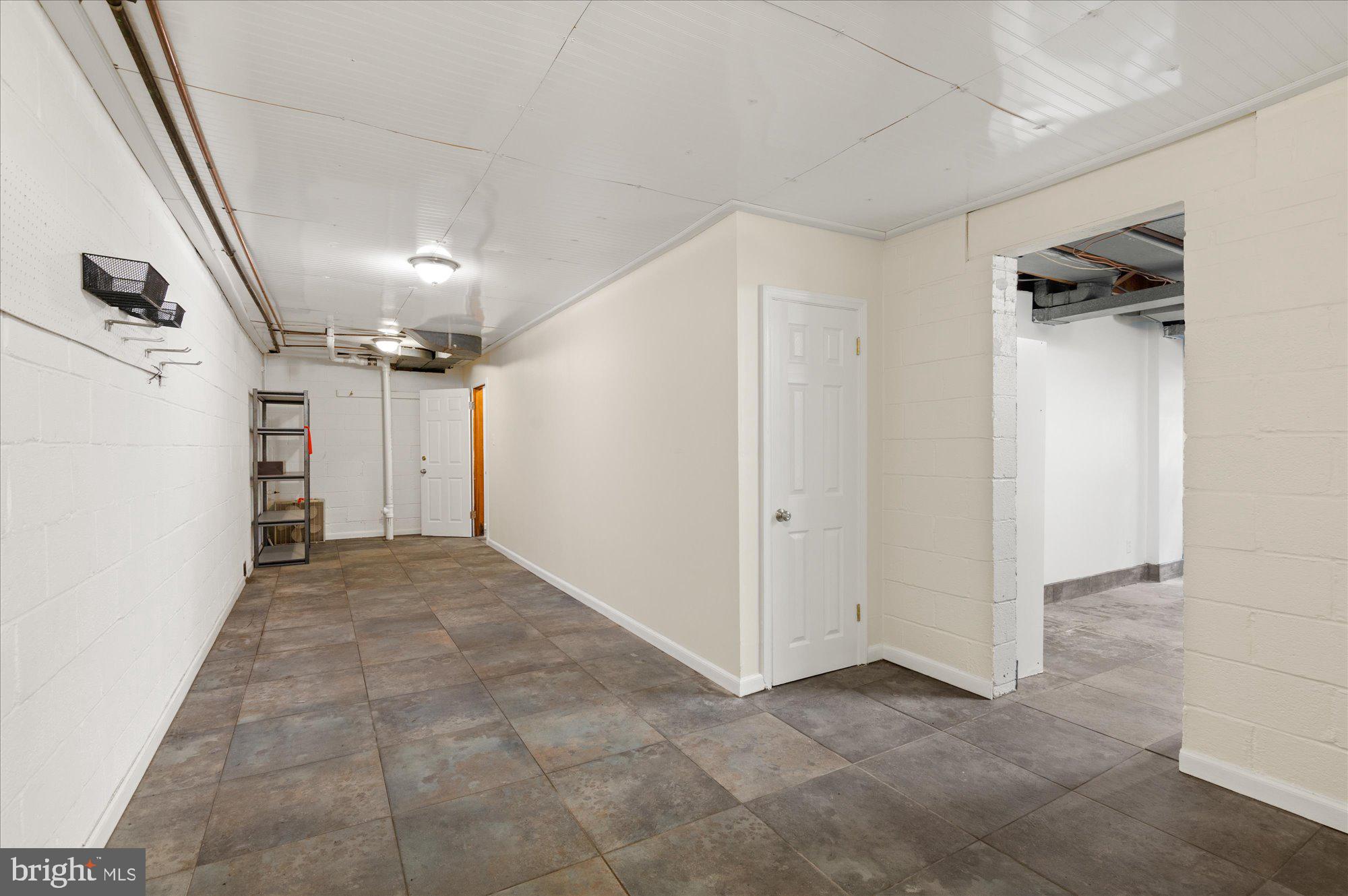 SOMERSET HEIGHTS - Residential Lease