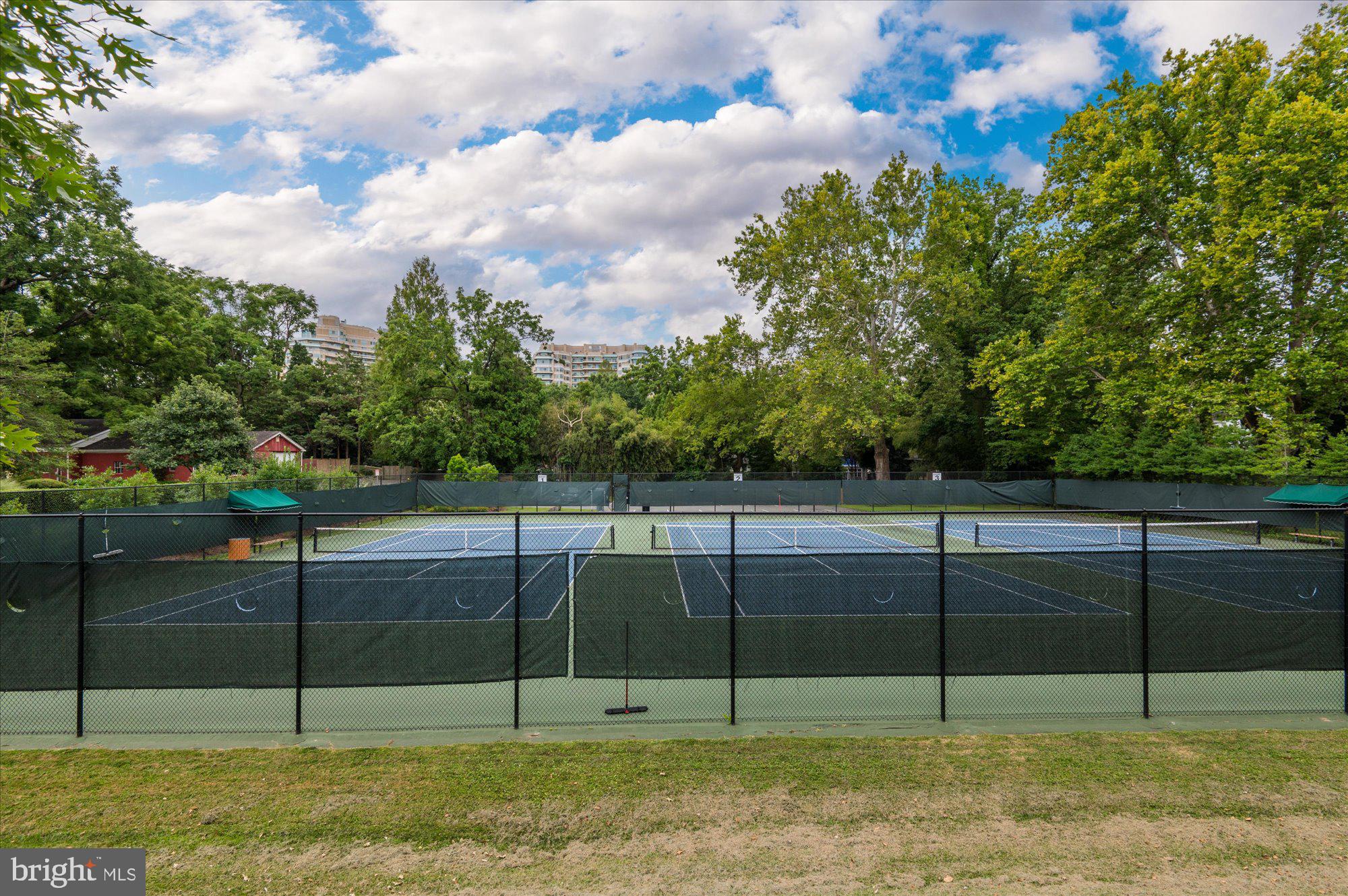 SOMERSET HEIGHTS - Residential Lease