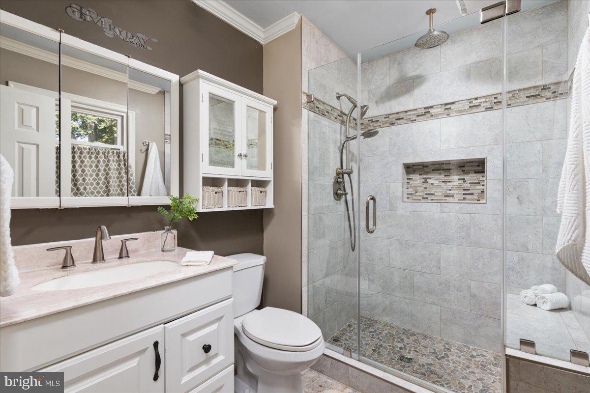 SOUTH HILL ESTATES - Residential