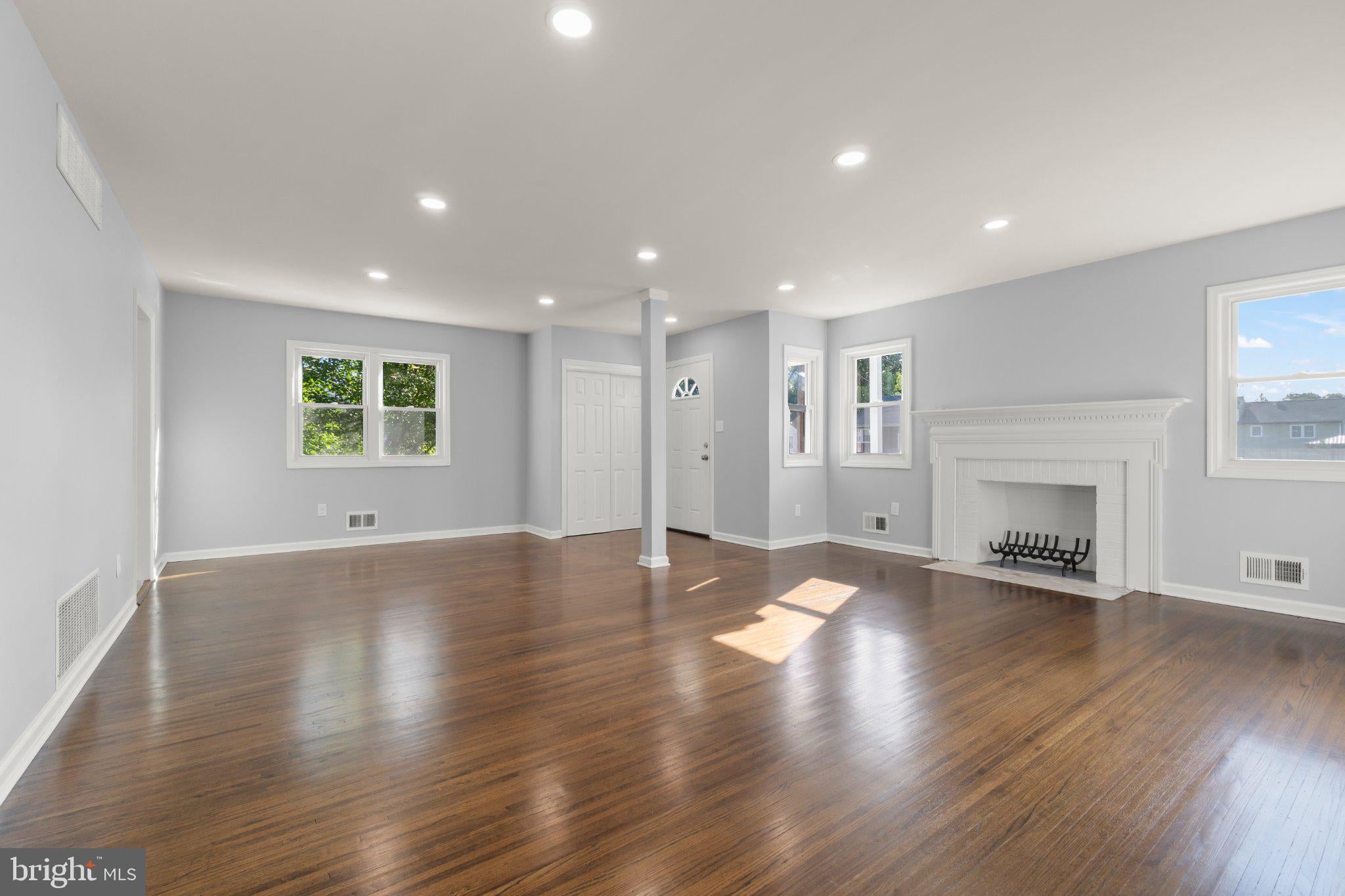 14 BONG TERRACE