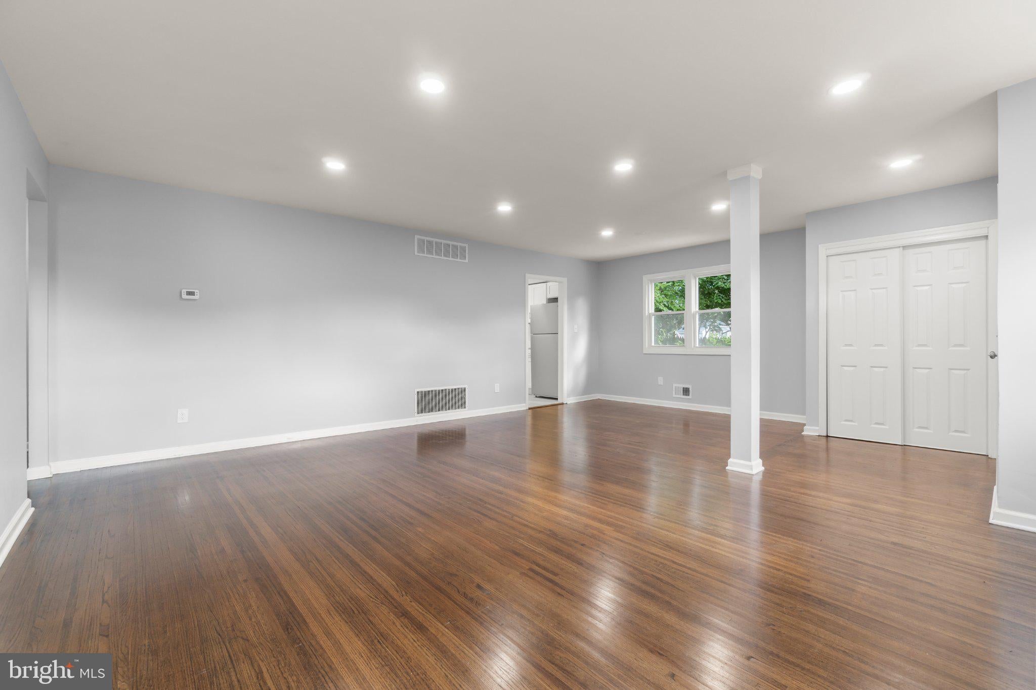 14 BONG TERRACE