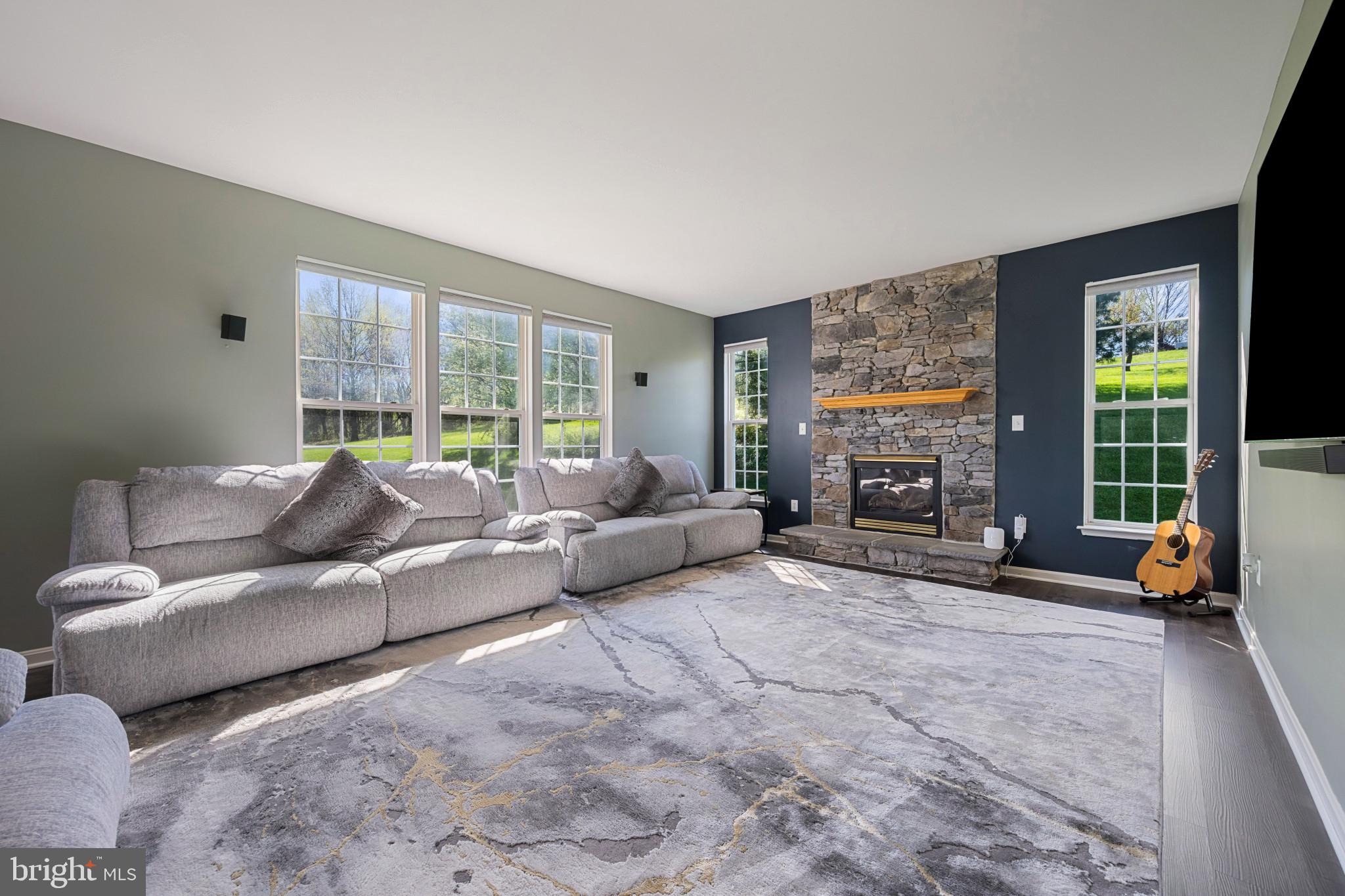 WHITTIER POND - Residential