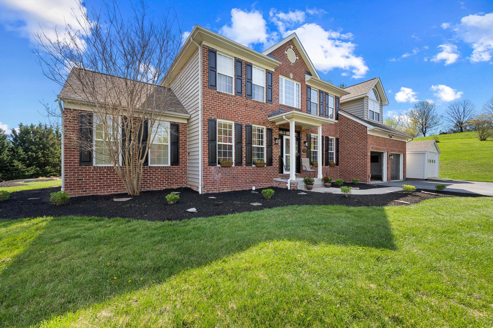 WHITTIER POND - Residential