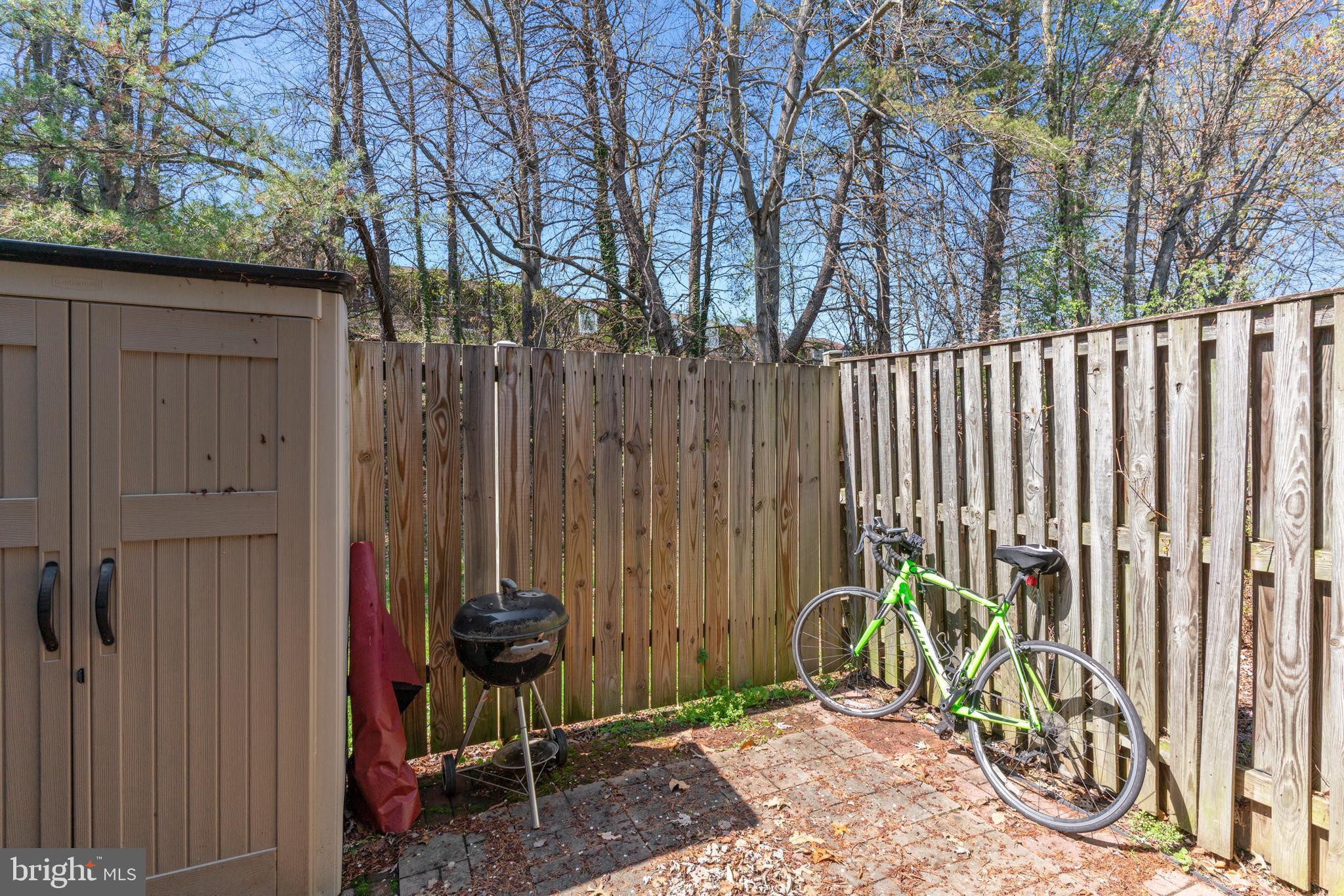 WINDMILL SQUARE - Residential Lease