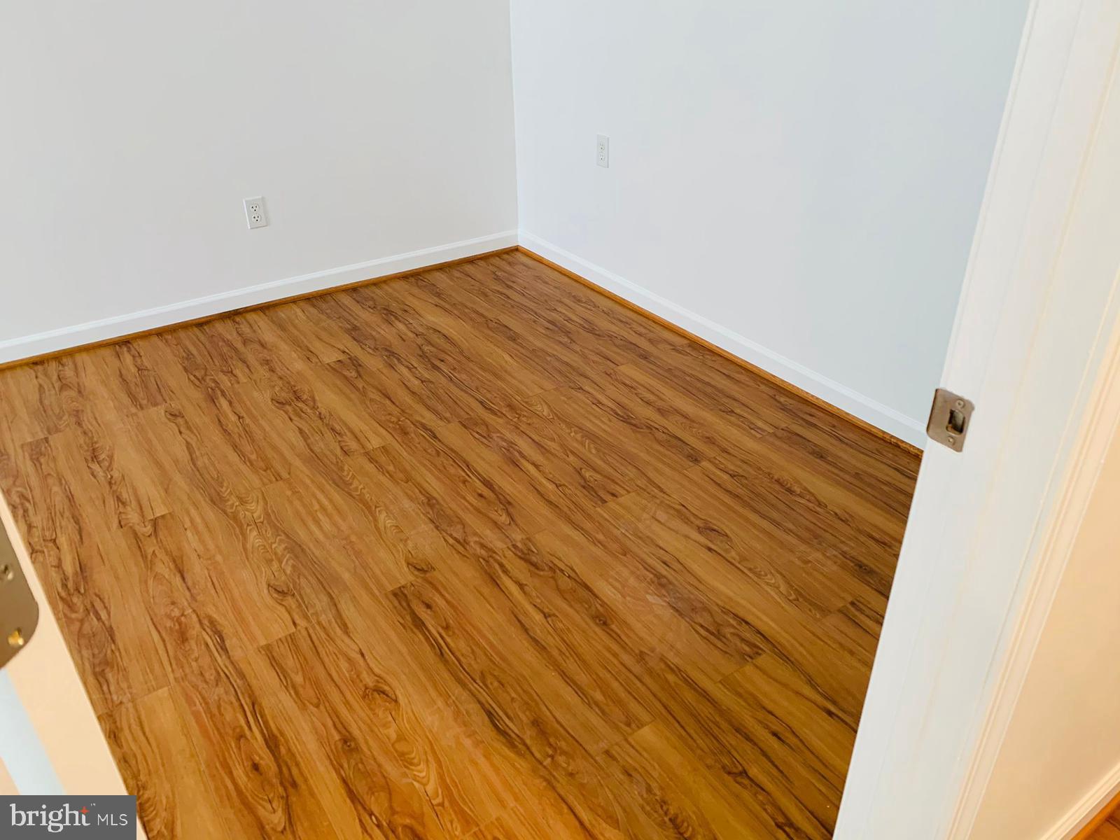 EAGLES POINTE - Residential Lease