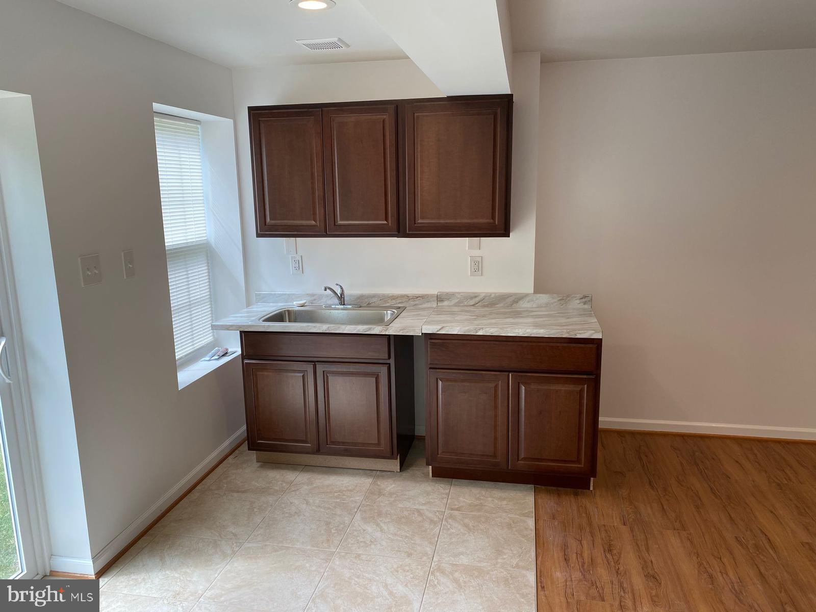 EAGLES POINTE - Residential Lease