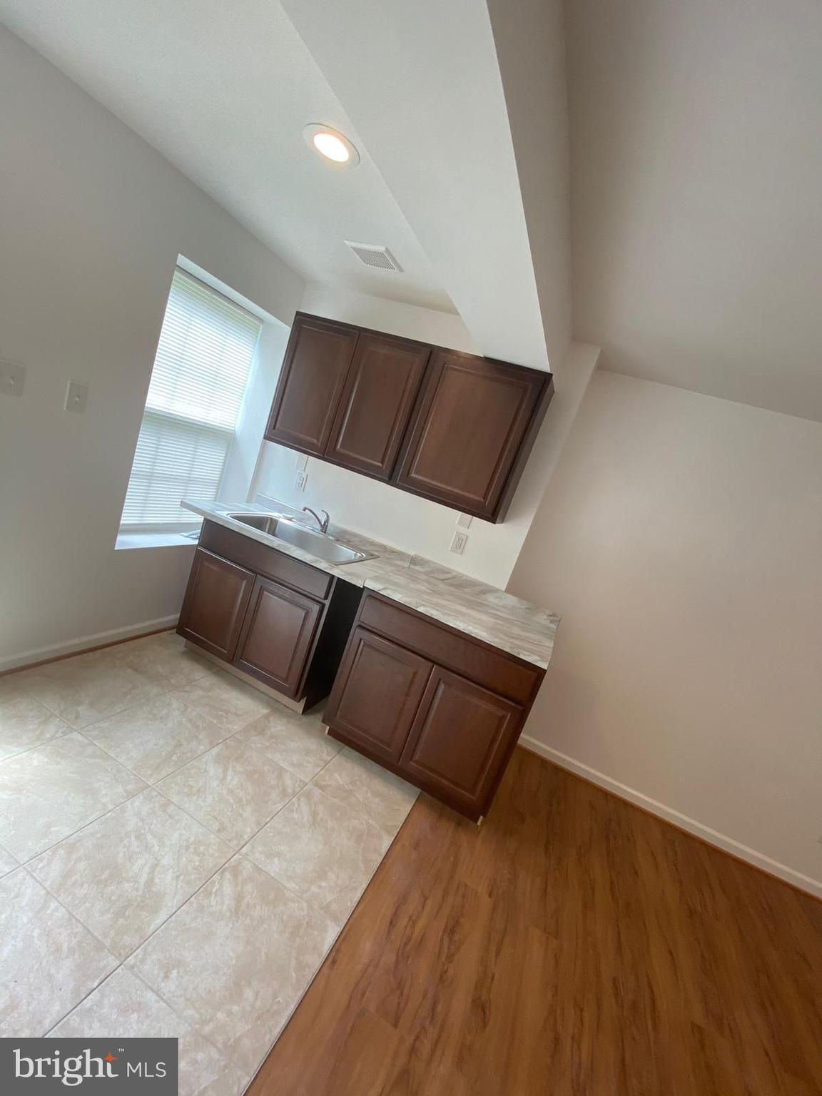 EAGLES POINTE - Residential Lease