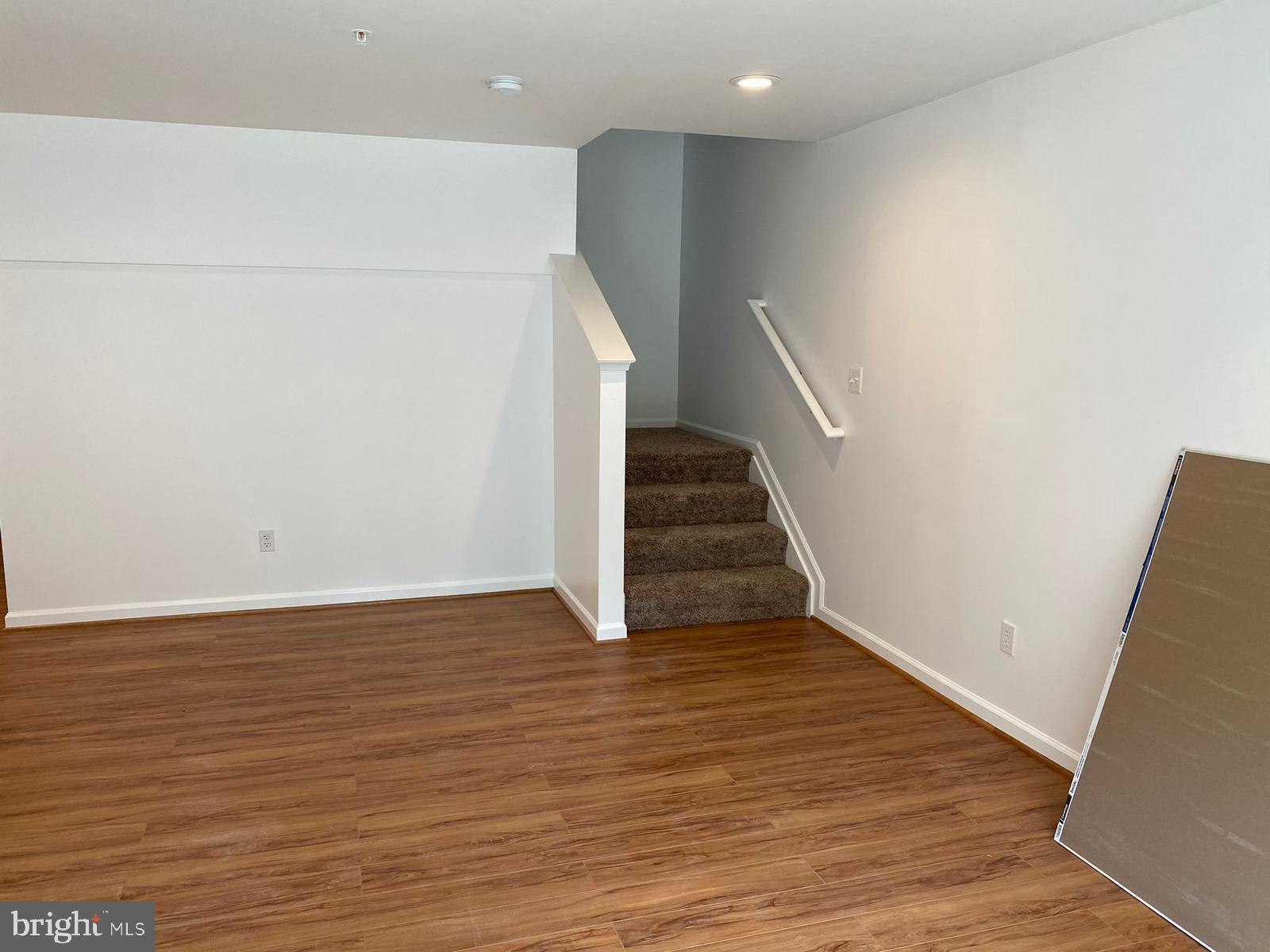 EAGLES POINTE - Residential Lease