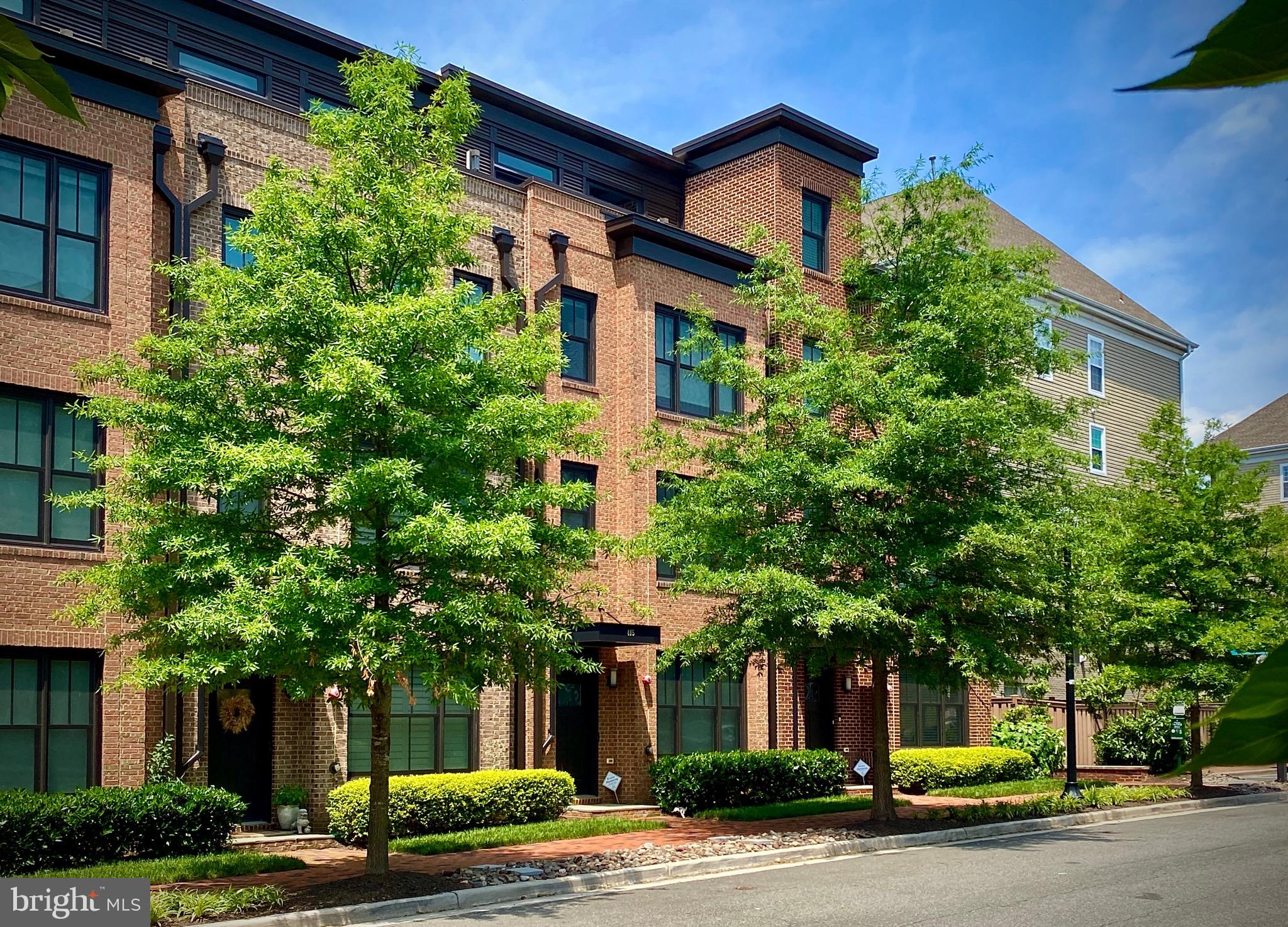 OLD TOWN ALEXANDRIA - Residential