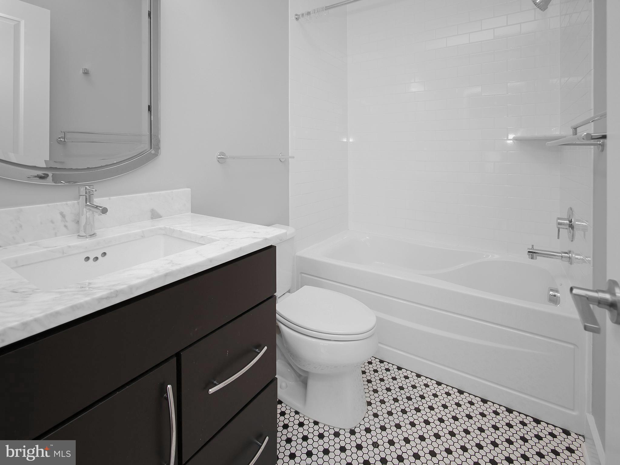 OLD TOWN ALEXANDRIA - Residential