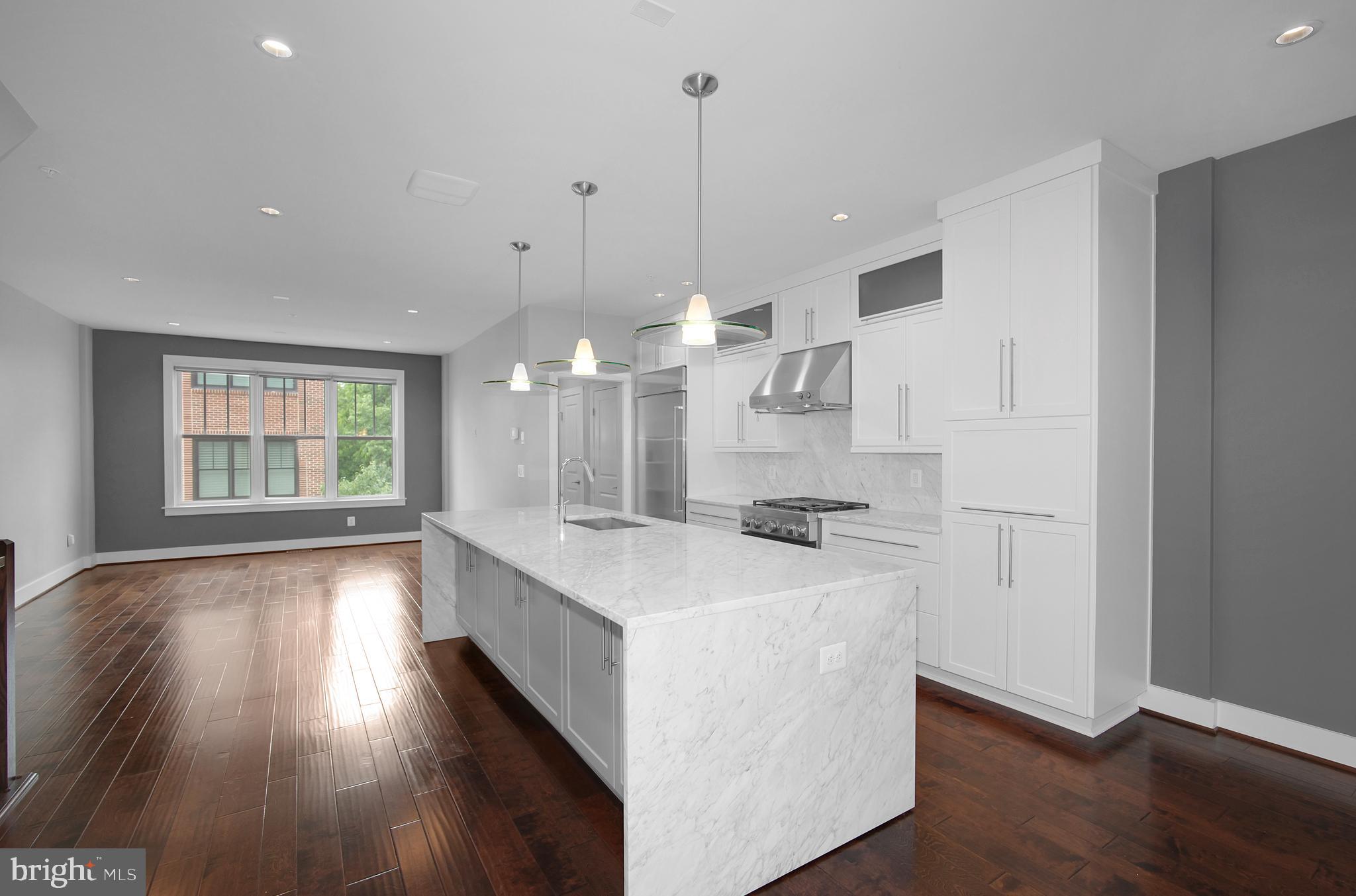 OLD TOWN ALEXANDRIA - Residential