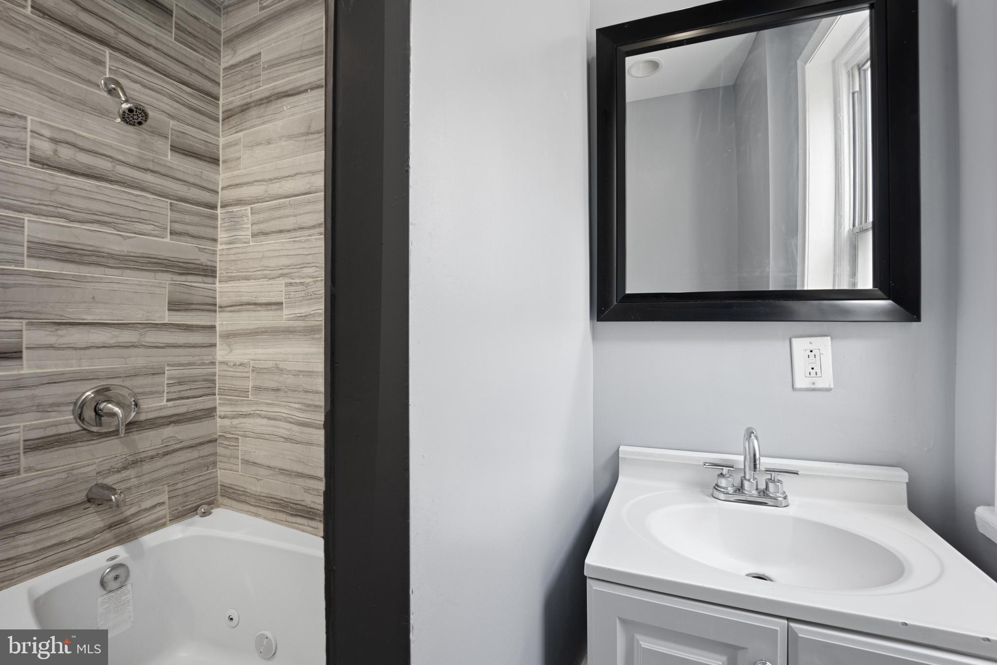 COBBS CREEK - Residential