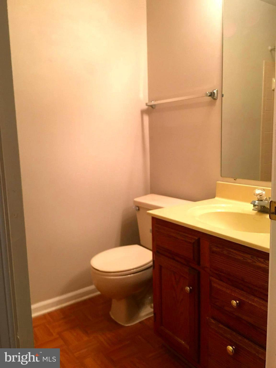 SHERBROOKE CONDO - Residential Lease