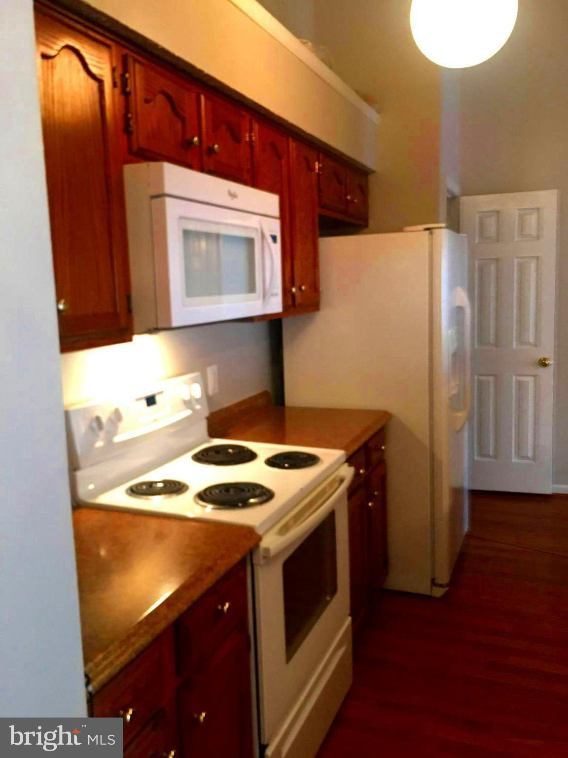 SHERBROOKE CONDO - Residential Lease