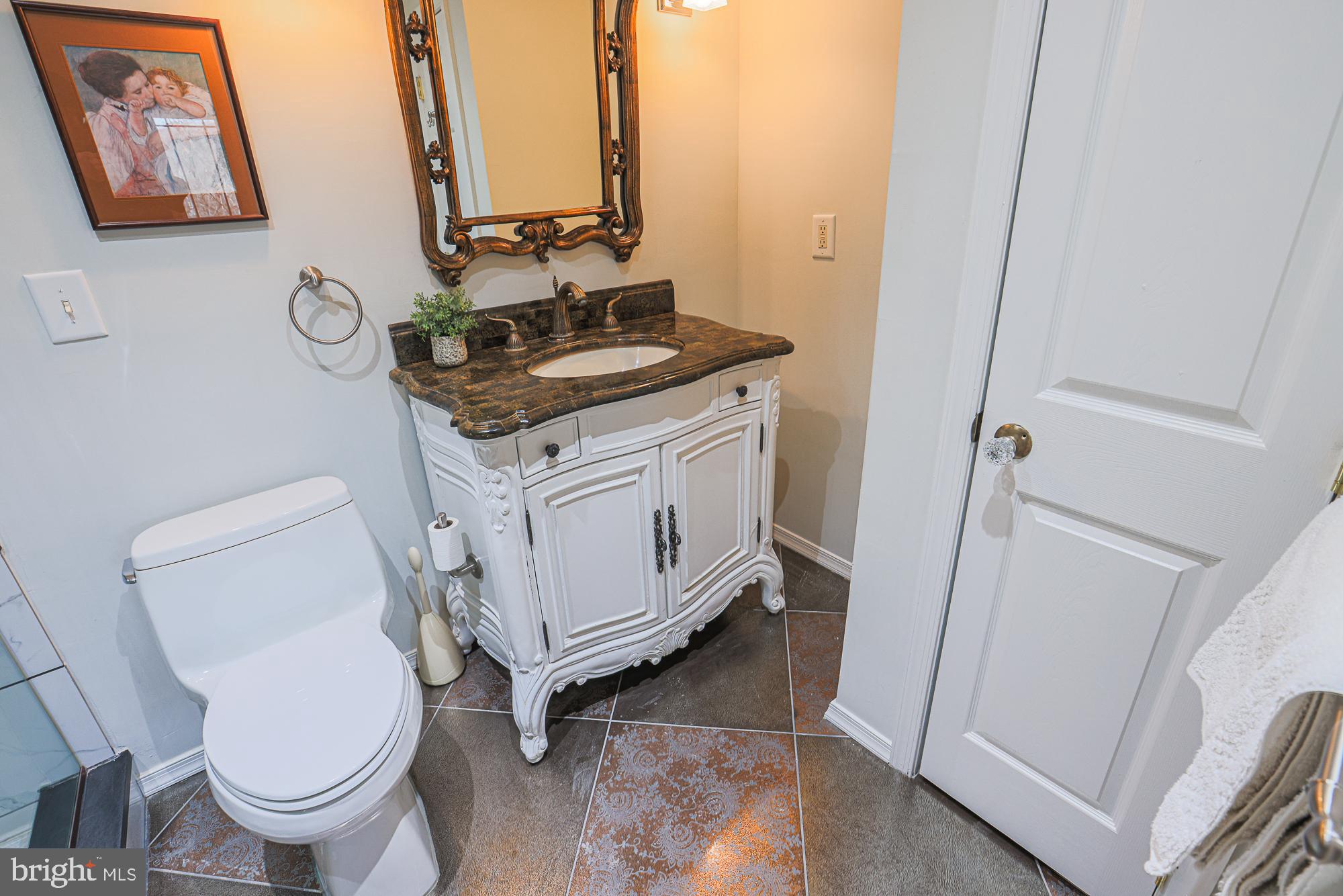 BUCKINGHAM MANOR - Residential