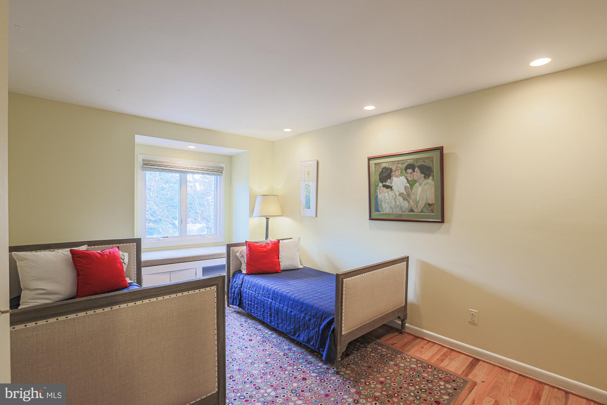 BUCKINGHAM MANOR - Residential