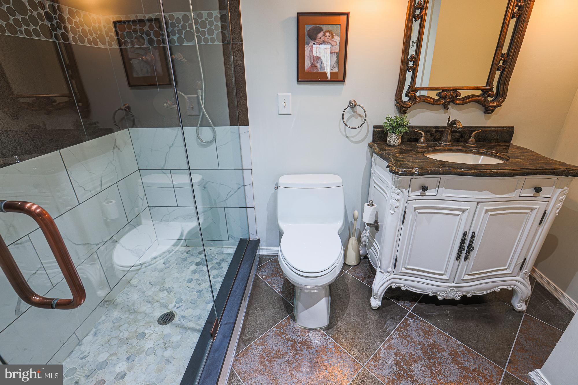 BUCKINGHAM MANOR - Residential