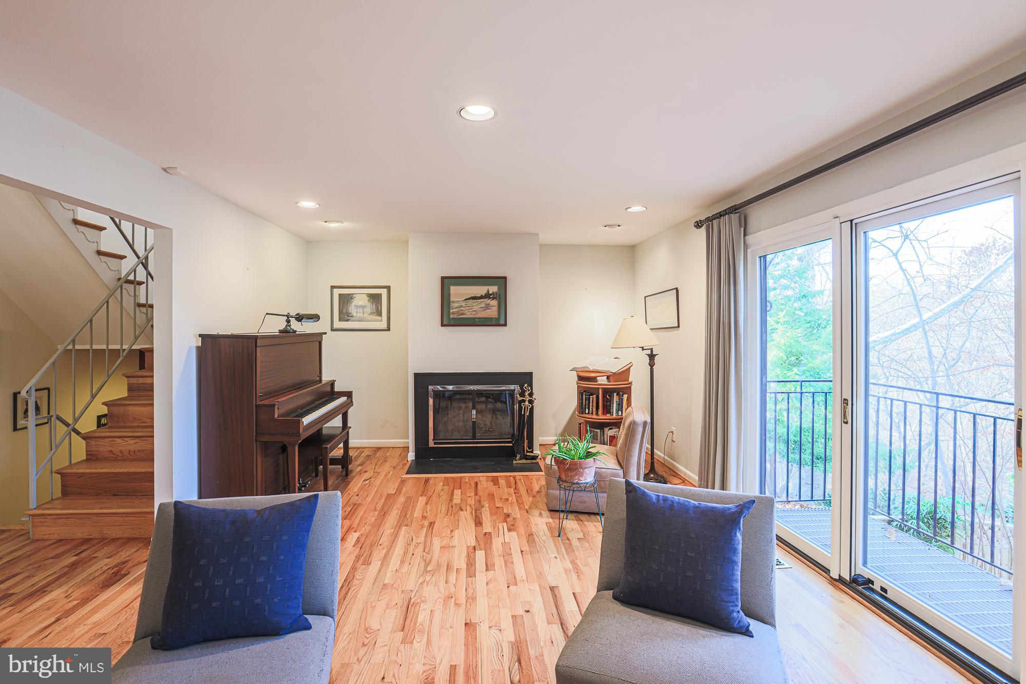 BUCKINGHAM MANOR - Residential