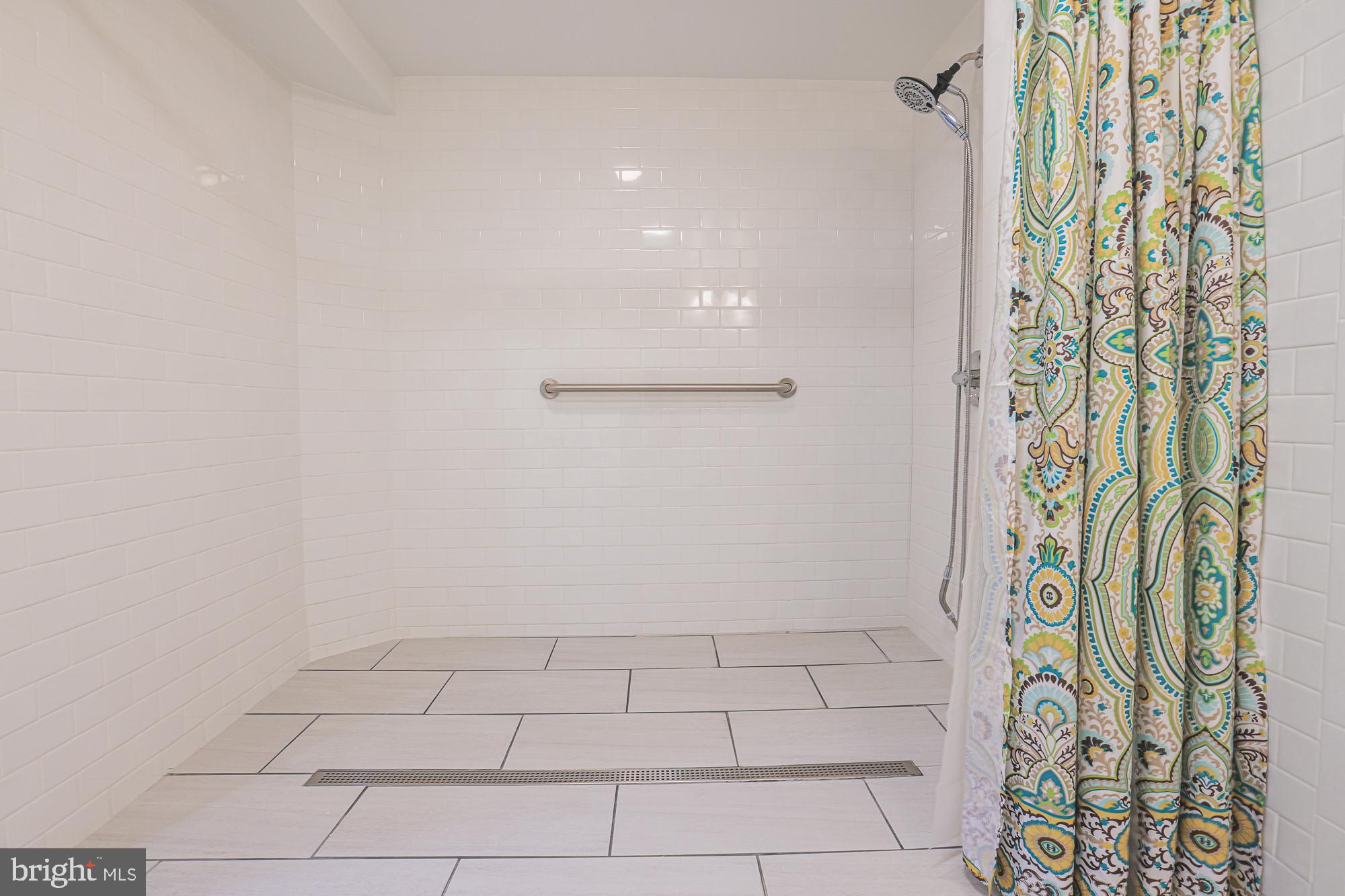 BUCKINGHAM MANOR - Residential