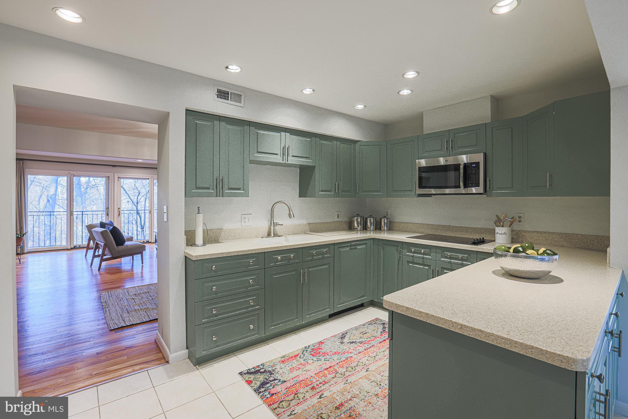 BUCKINGHAM MANOR - Residential