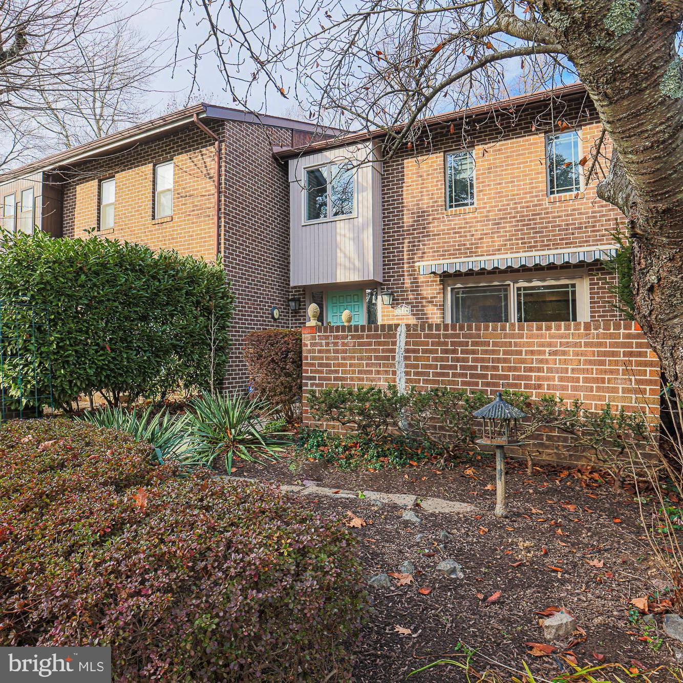 BUCKINGHAM MANOR - Residential