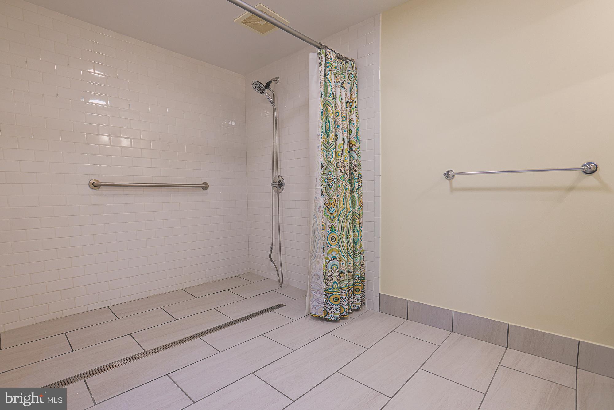 BUCKINGHAM MANOR - Residential