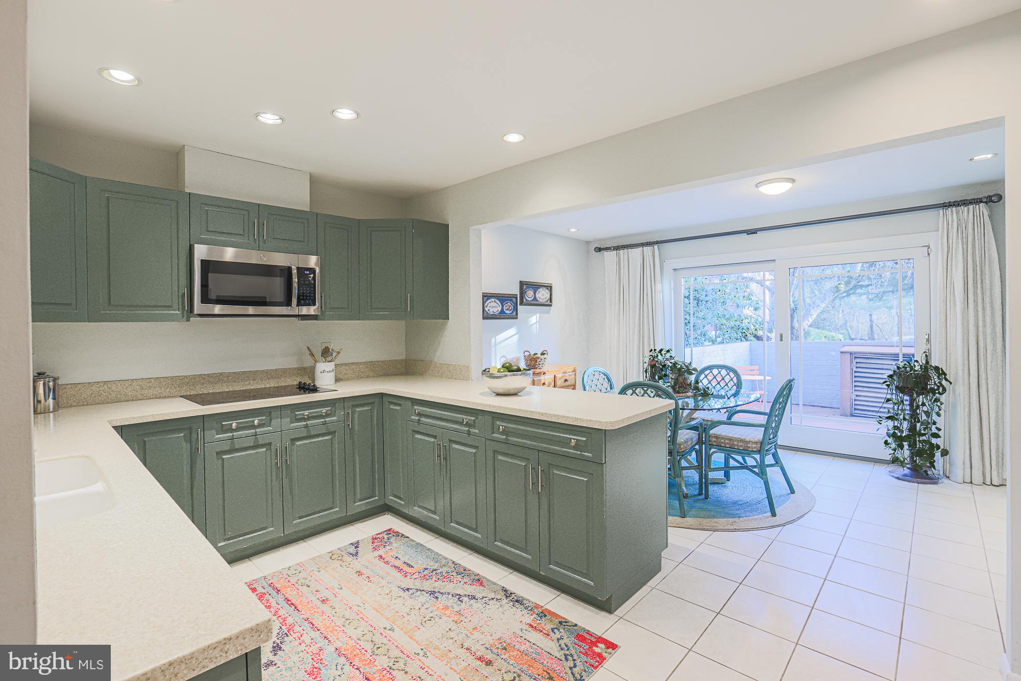 BUCKINGHAM MANOR - Residential