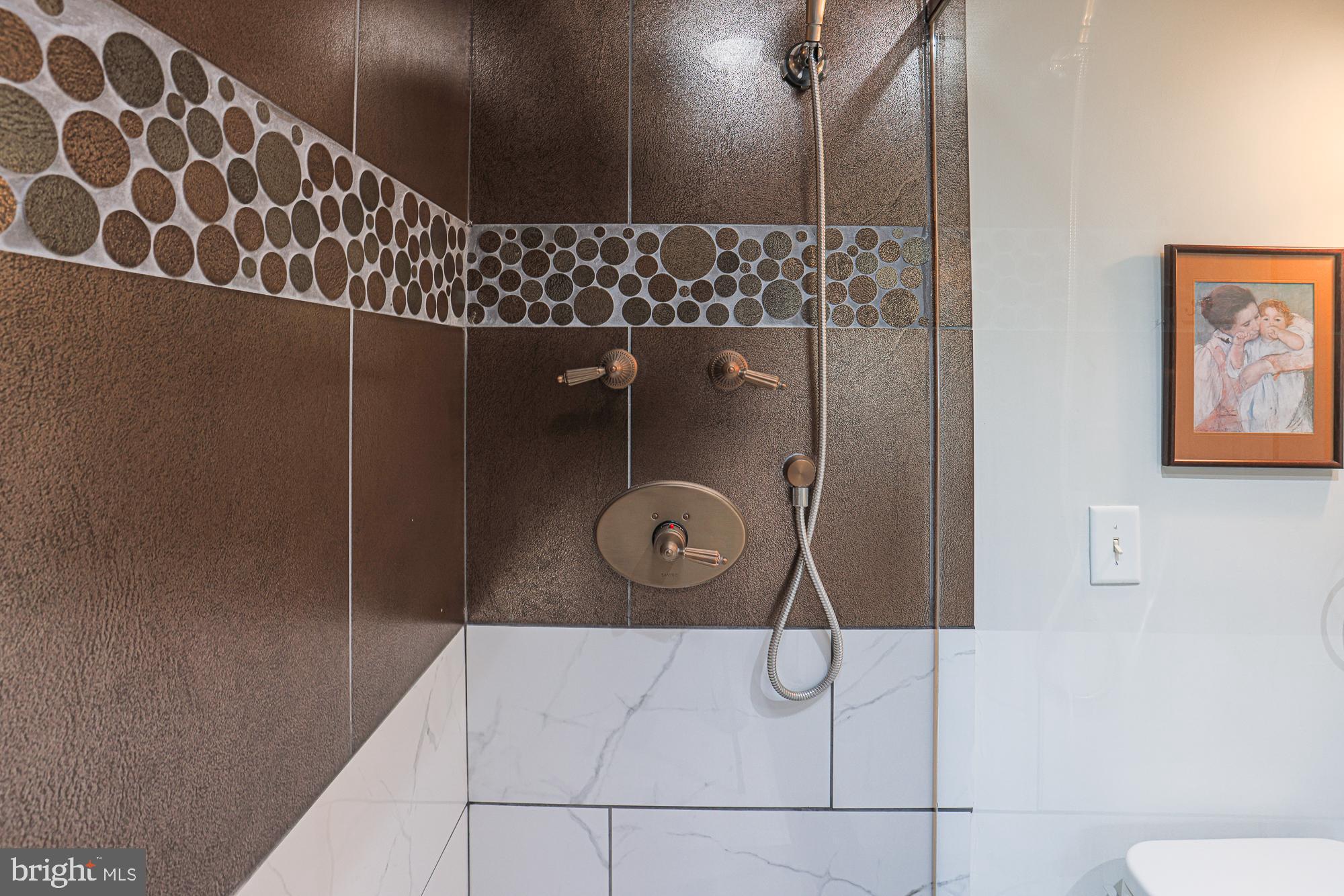 BUCKINGHAM MANOR - Residential