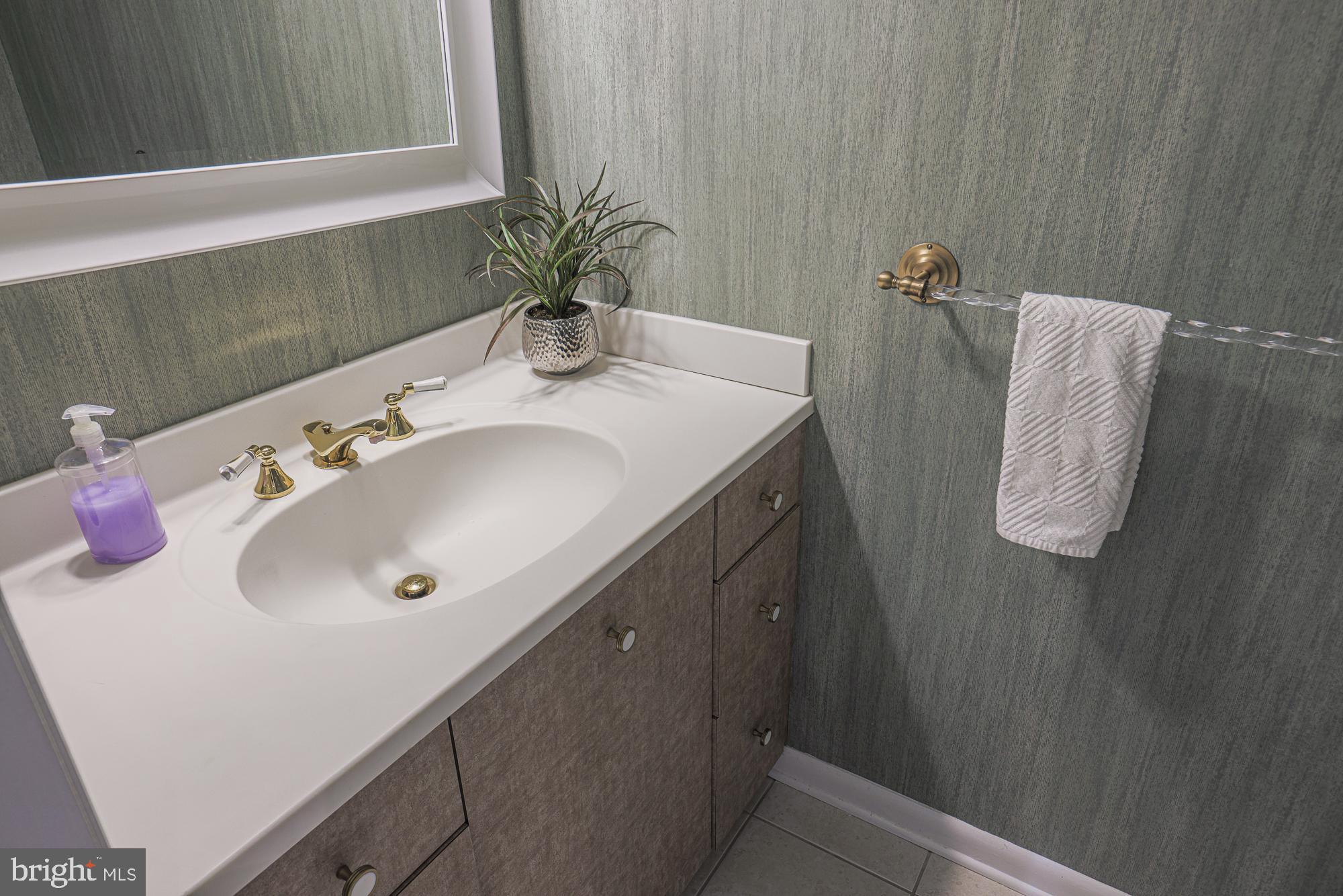 BUCKINGHAM MANOR - Residential