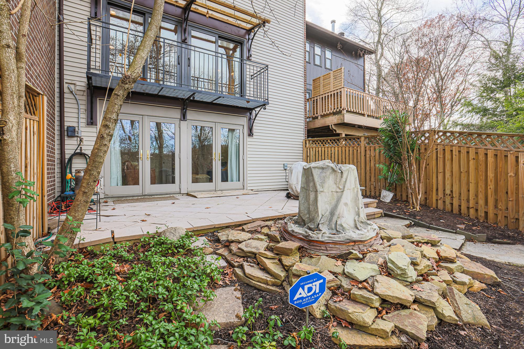 BUCKINGHAM MANOR - Residential